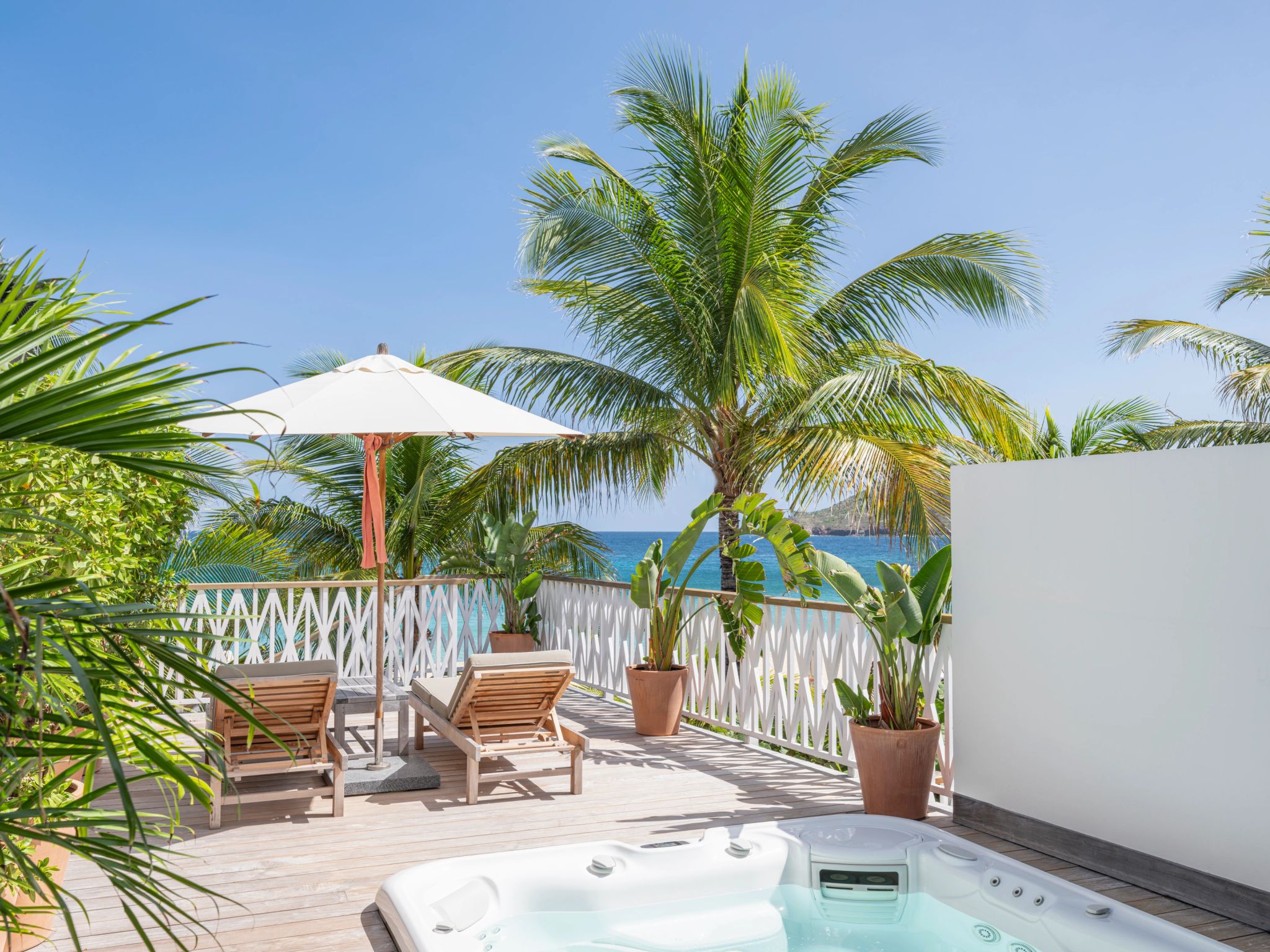 casa com piscina - piscina privativa - piscina externa