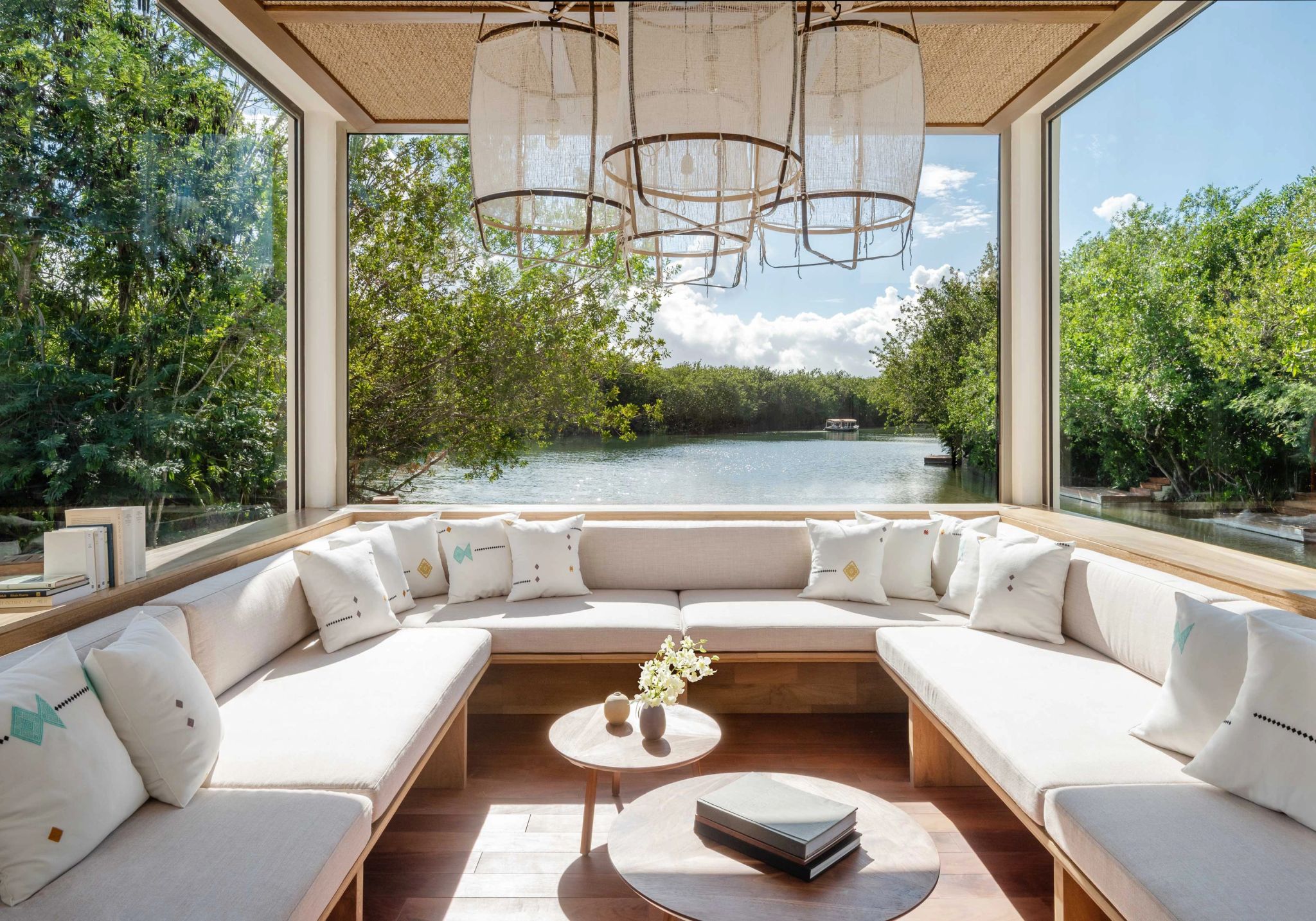 Lagoon Presidential Suite area de estar – vista panoramica – design de luxo