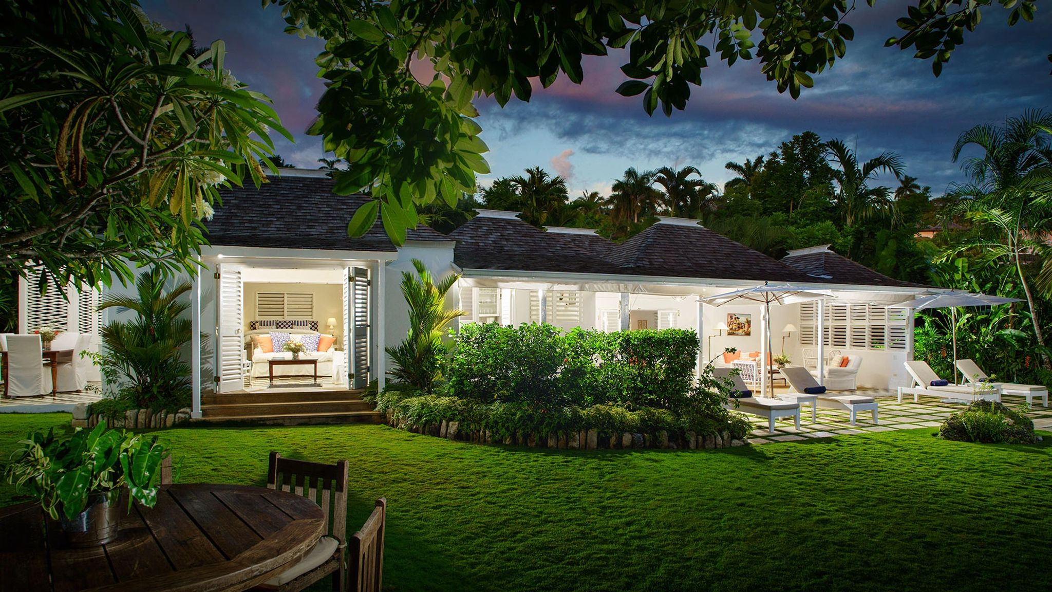 Two Bedroom Classic Villa entrada da vila - area externa vila - jardim privativo