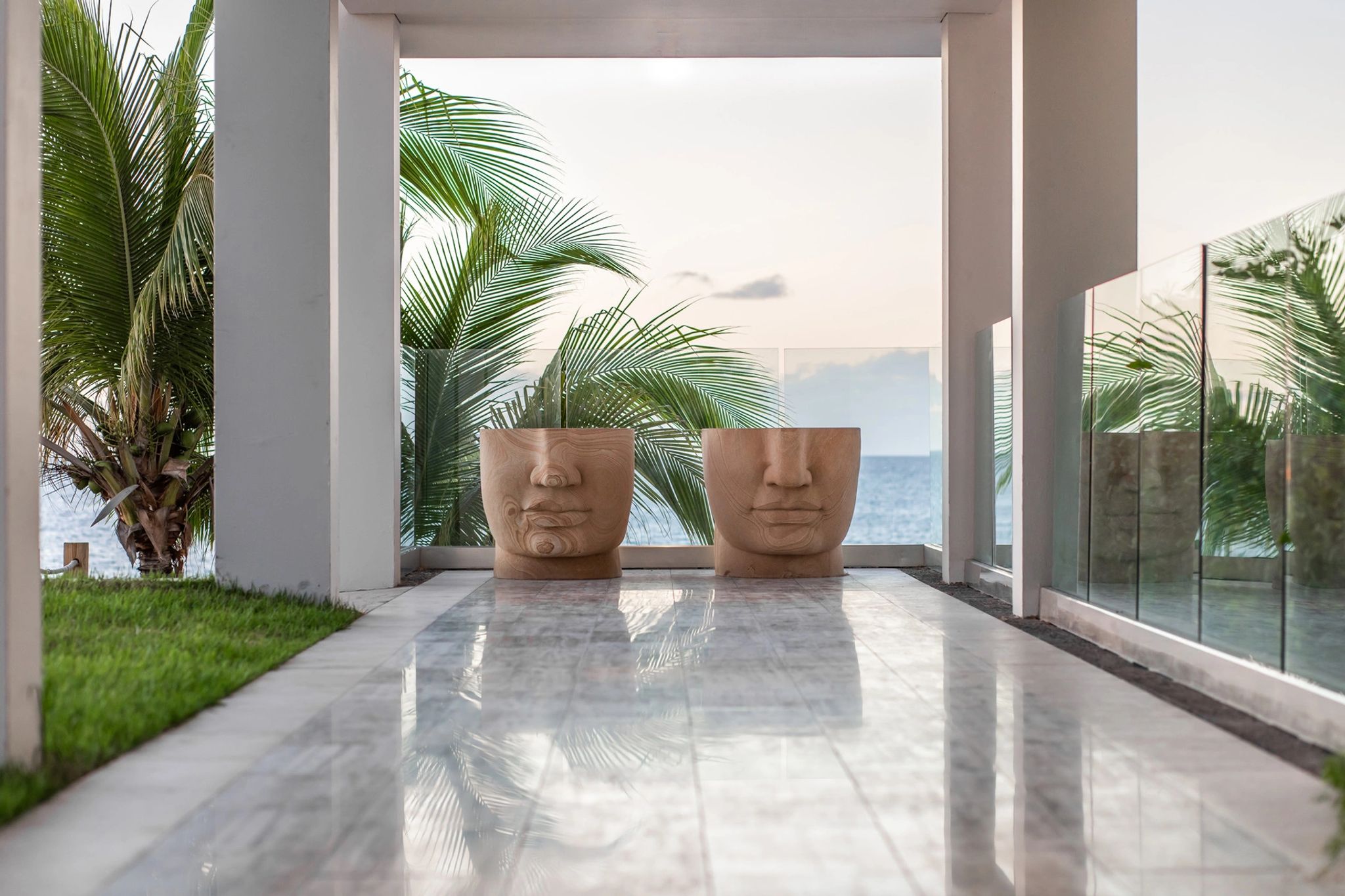 Interior do resort obras de arte - escultura moderna - arte contemporranea - vista mar