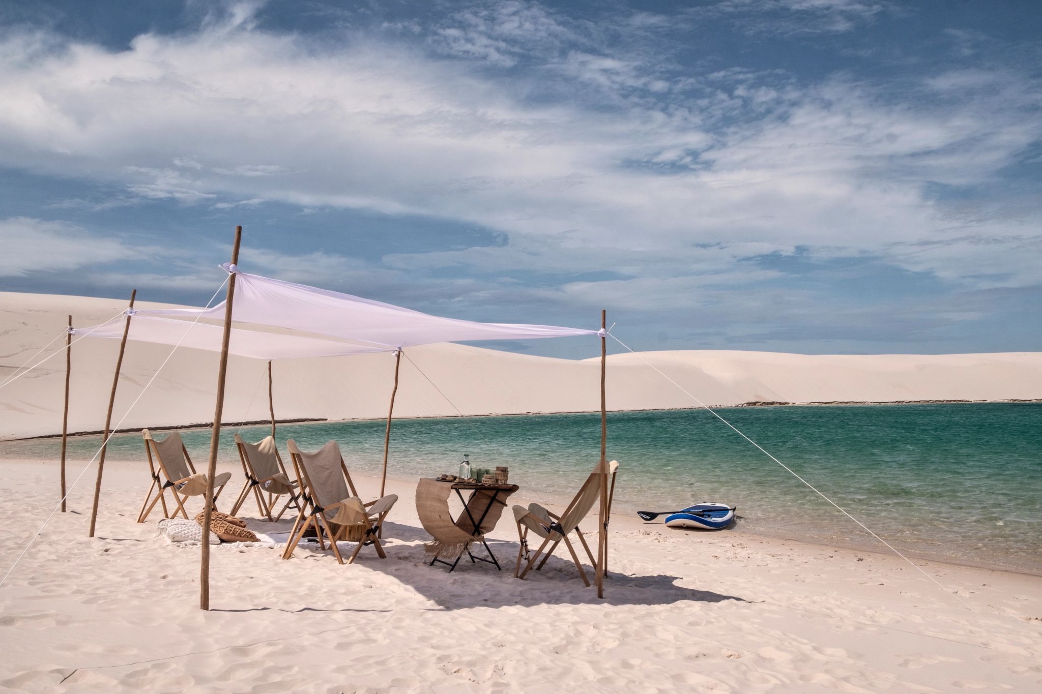 cabana privativa - lençois maranhenses - cadeiras de praia - lagoas naturais