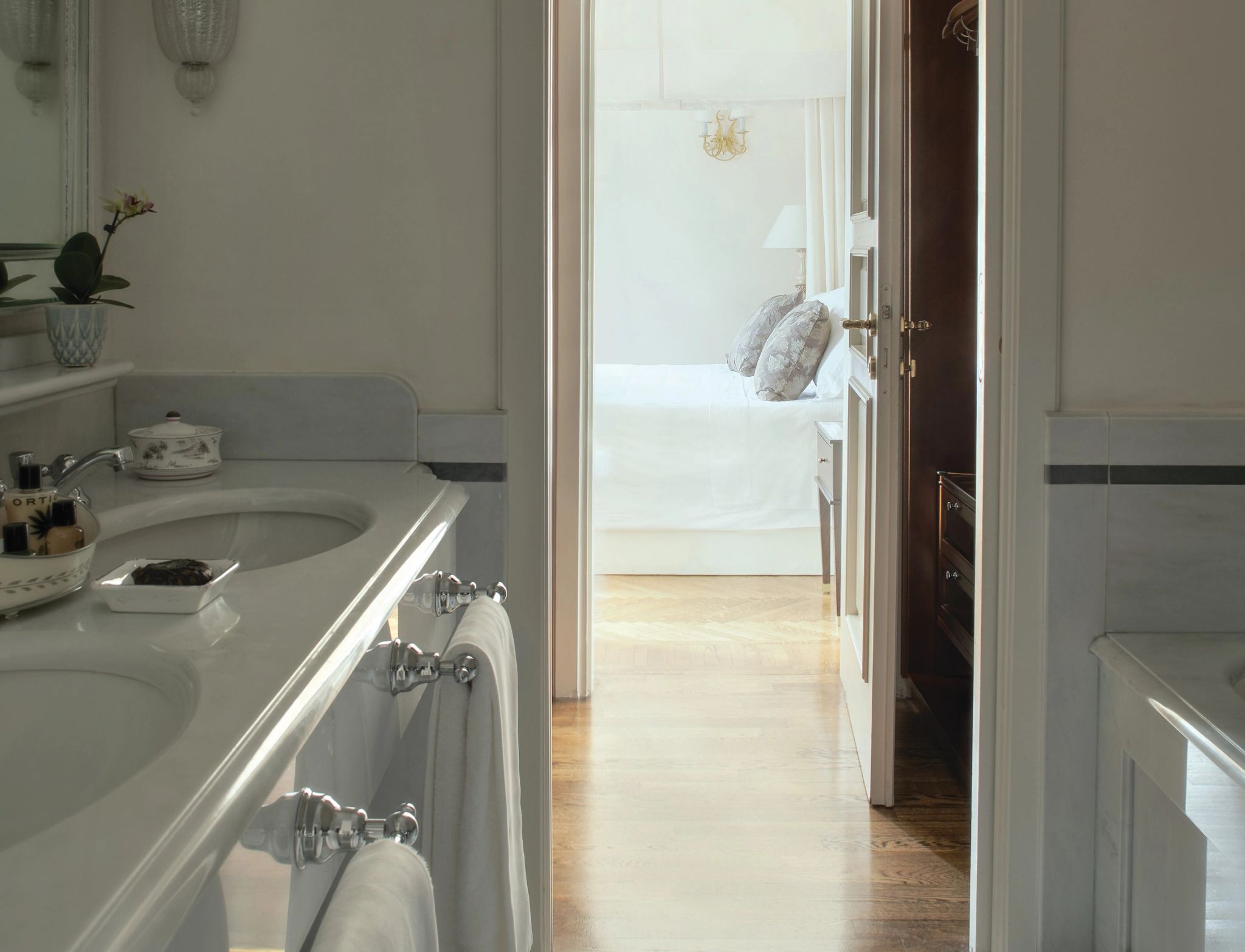 banheiro da suite – banheiro hotel – banheiro com banheira