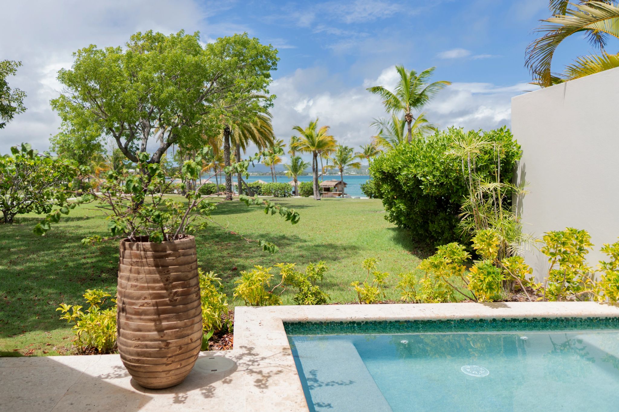 Beachside Suite Plunge Pool suite com piscina - piscina vista mar - piscina externa - lazer ao ar livre