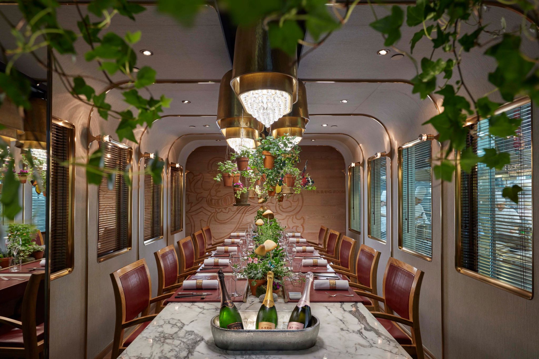 sala de jantar - degustaçao de champagnes - restaurante de luxo - aperitivos gourmet