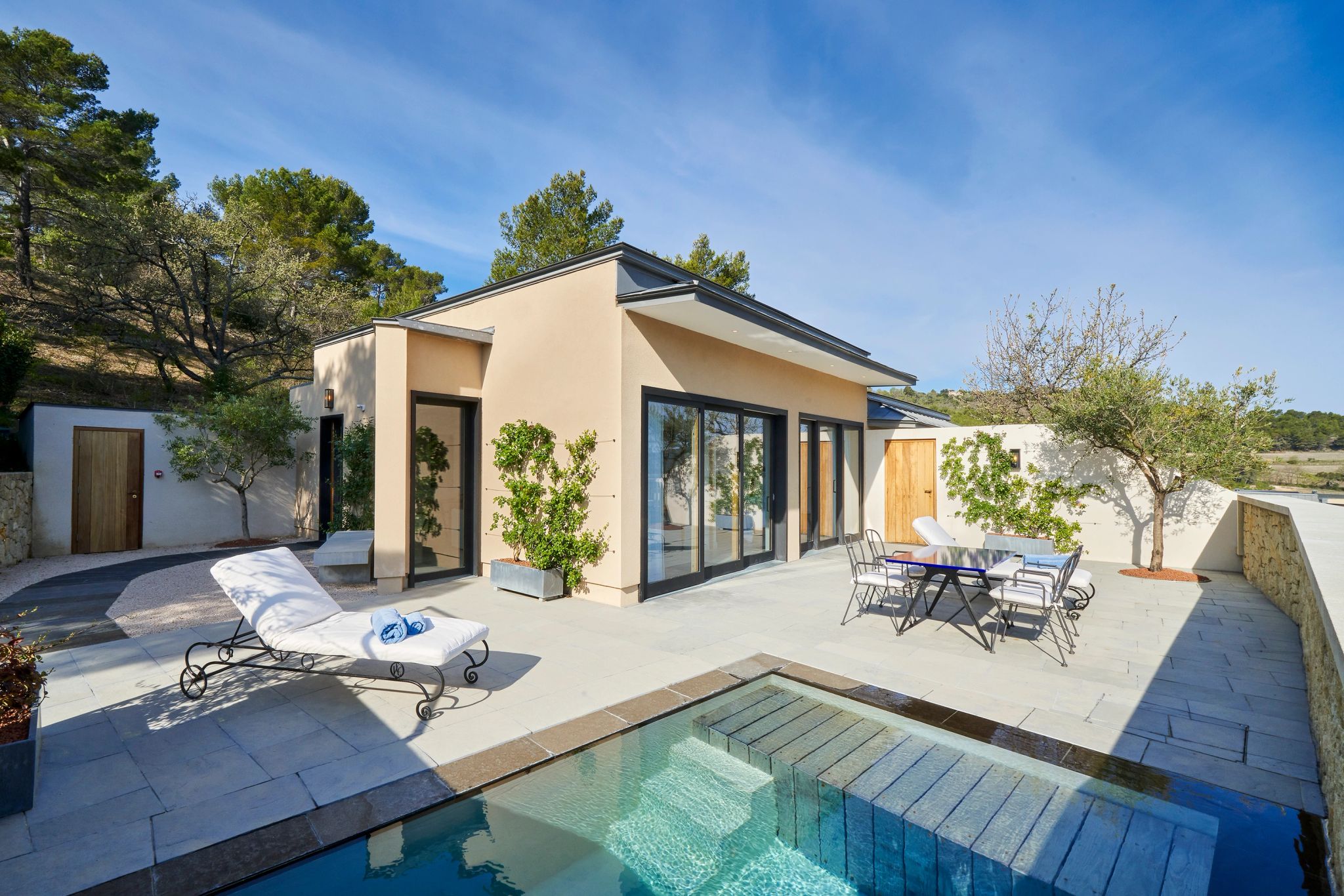 Pool Villa Suite suite com piscina – piscina pivativa – area gourmet externa- terraço privativo