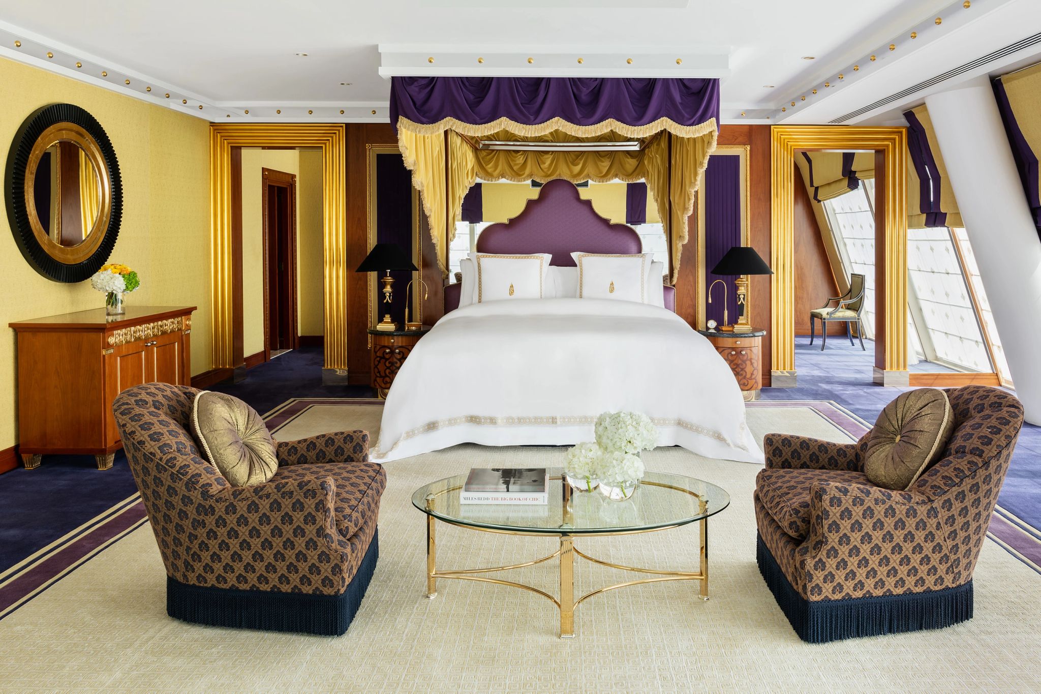 signature suite - suite com tres quartos - cama de dossel
