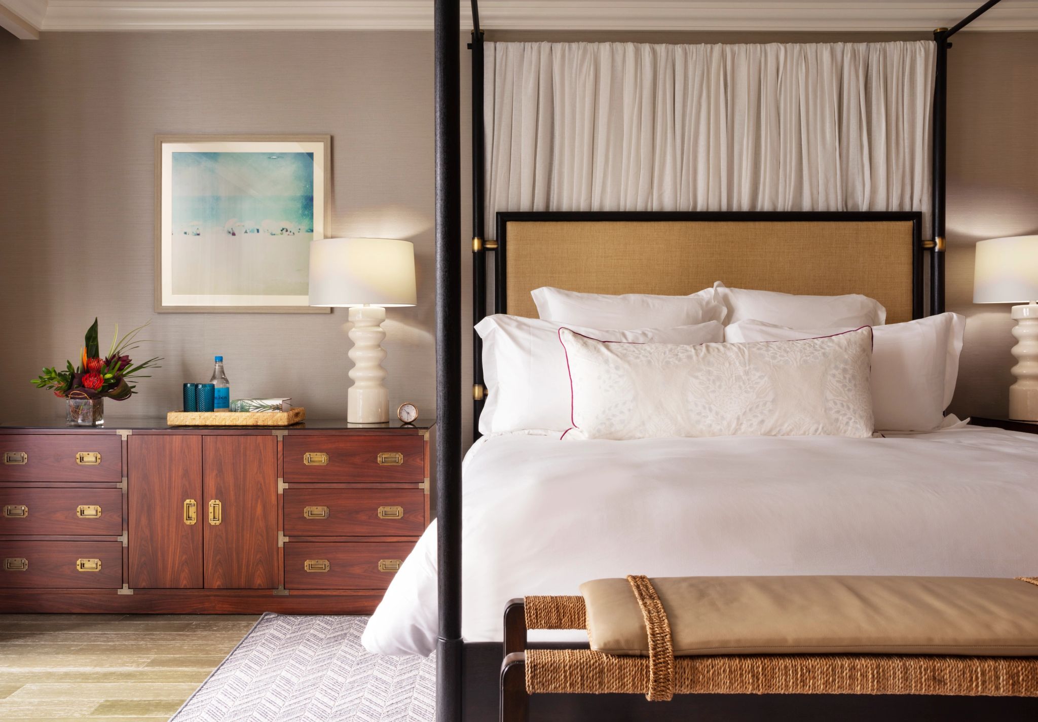 cama king – moveis de madeira - moveis finos - suite king - suite premium - suite vista mar