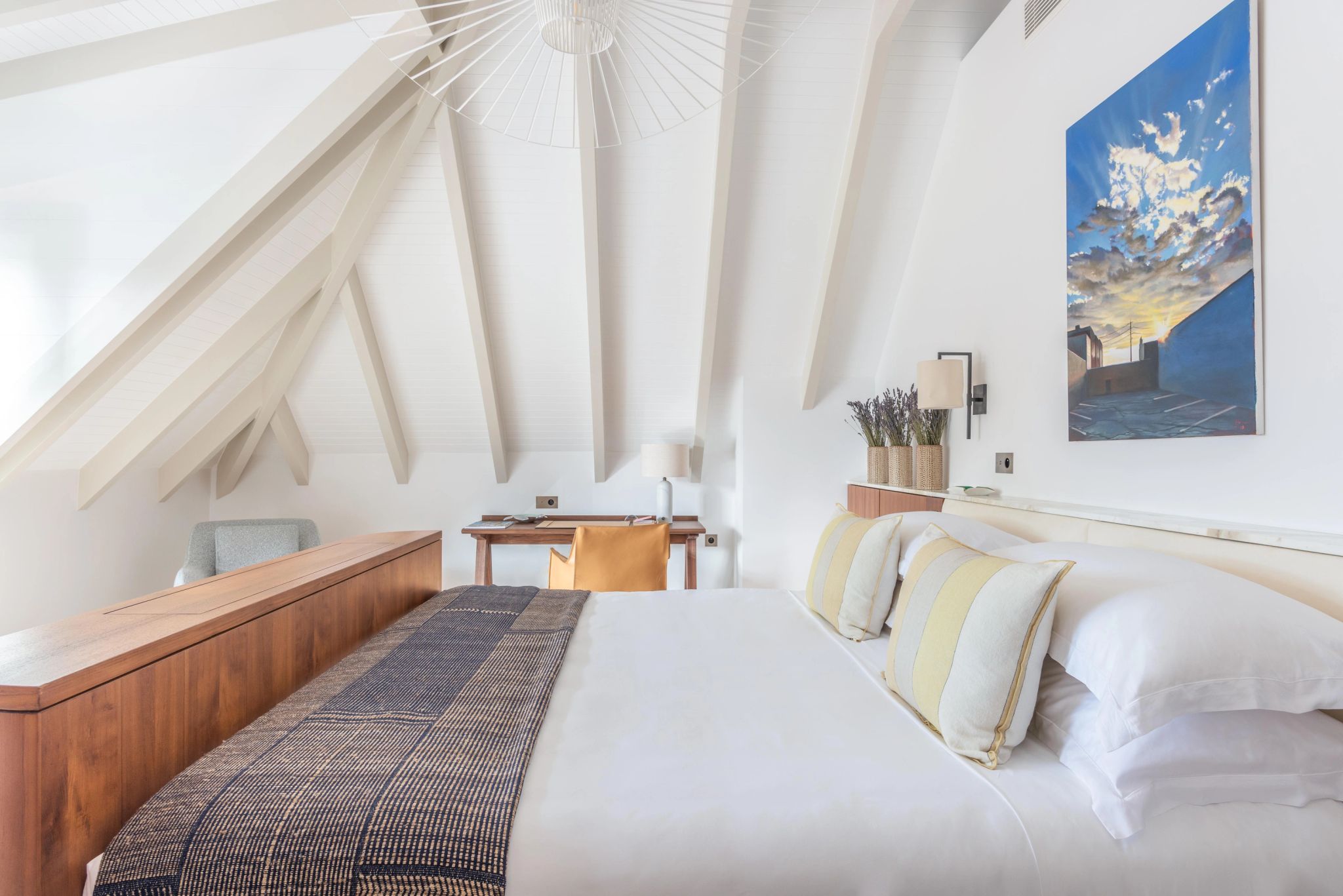 Villa Frangipani mesa de trabalho – cama de hotel - decoraçao luxuosa