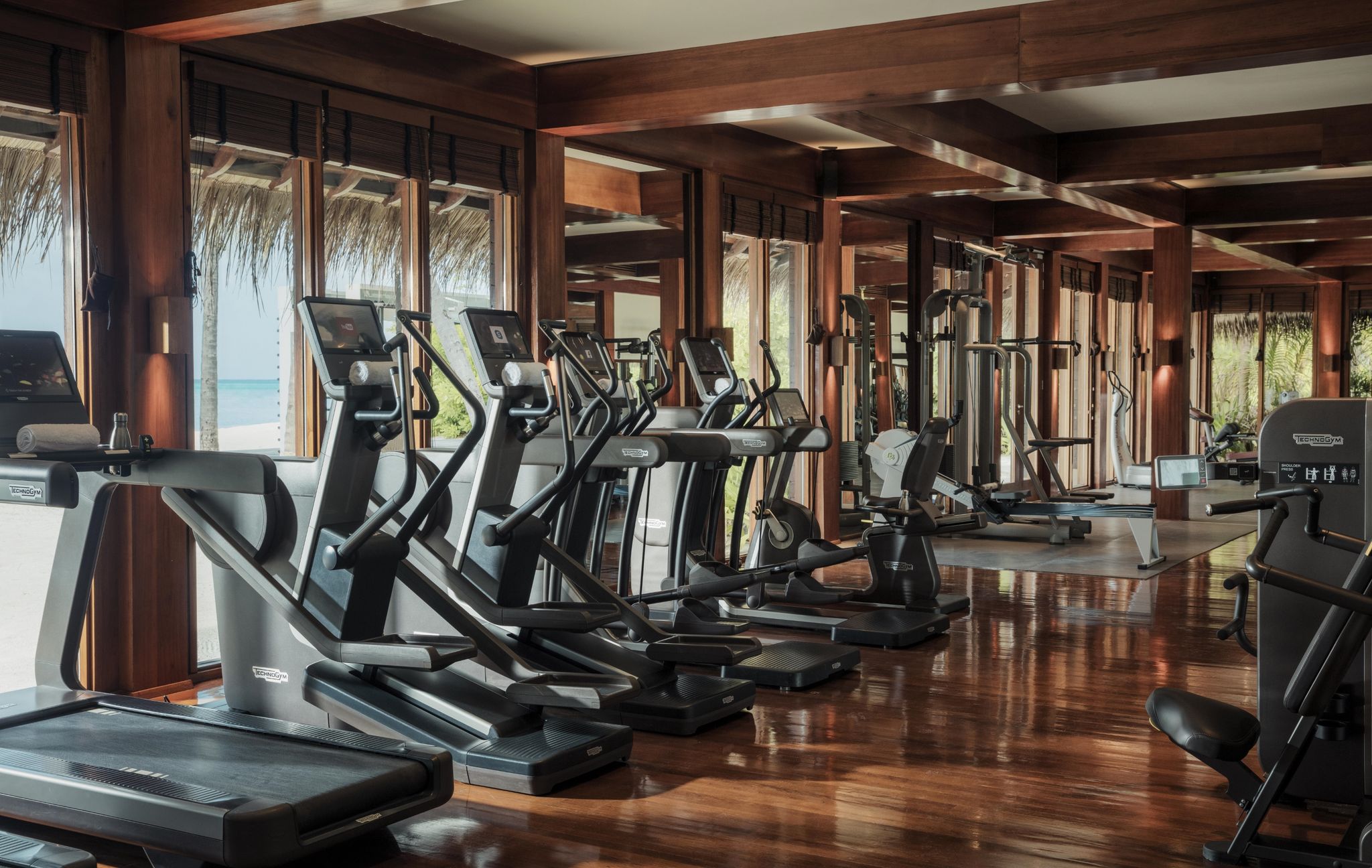 Academia do resort academia moderna - centro fitness - espaço fitness - equipamentos de academia