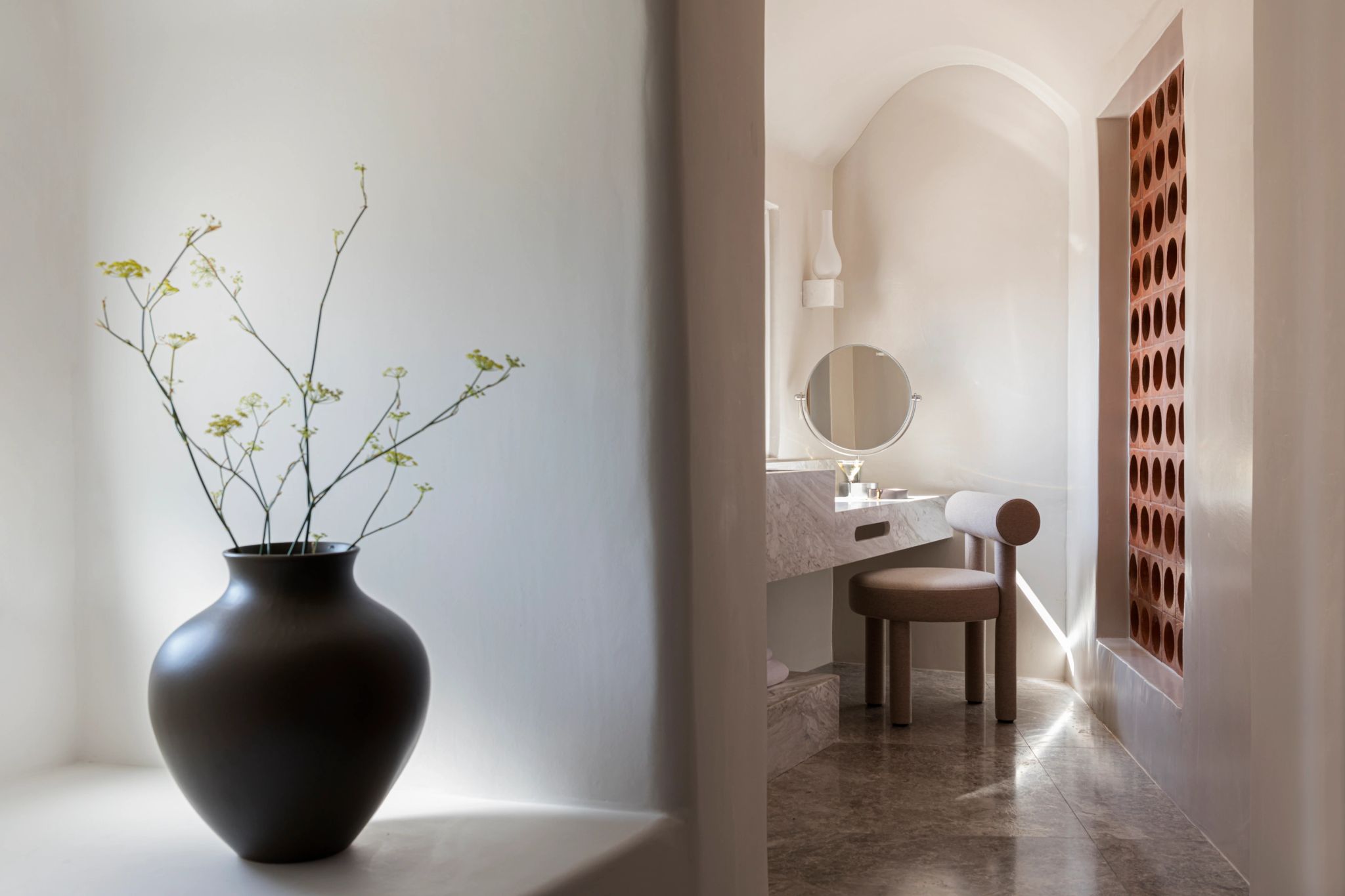 Infinity Pool Suite penteadeira moderna - objetos de decoraçao - design clean