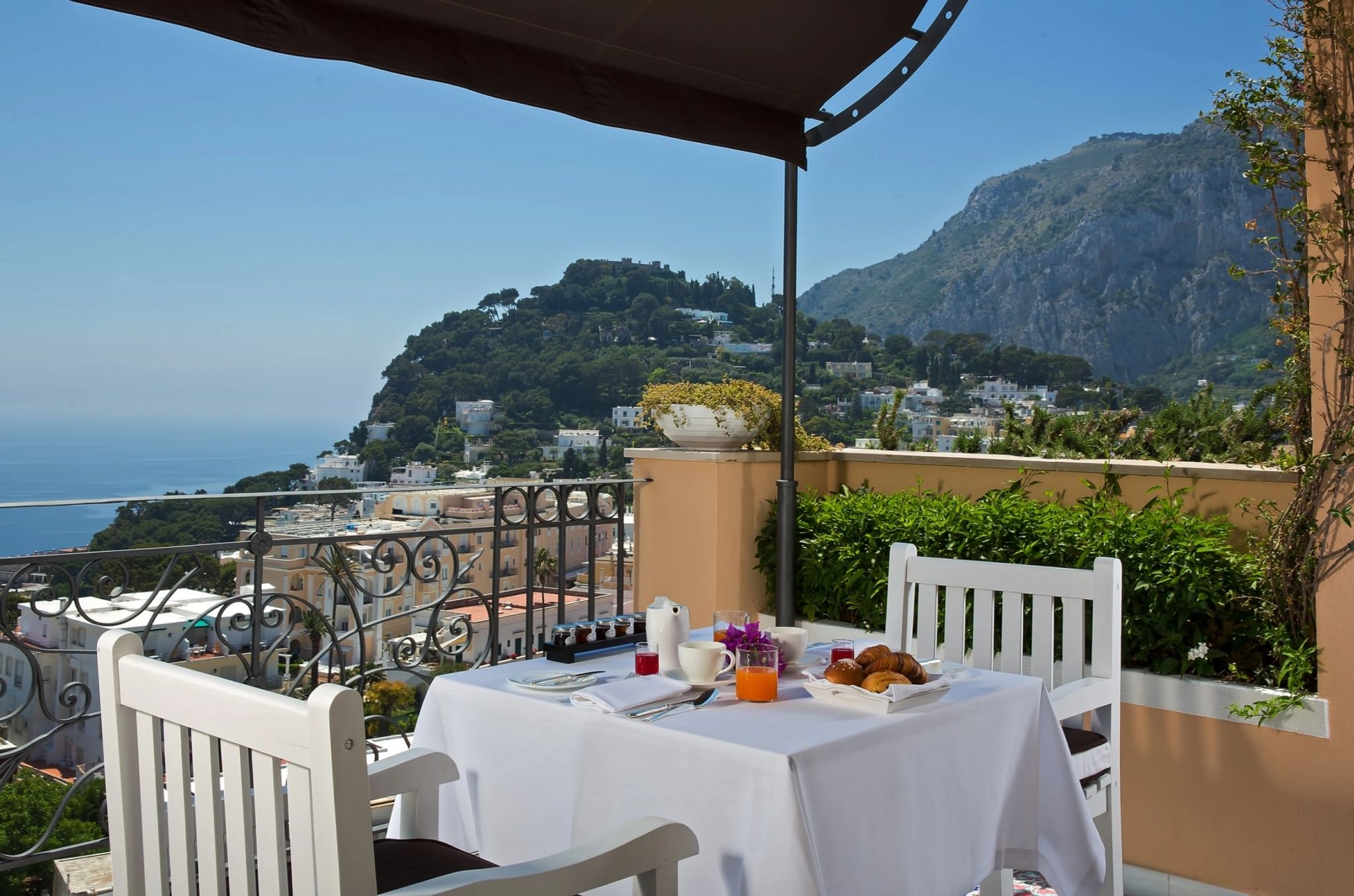 Deluxe Sea View suite com varanda – vista mar – cafe da manha de hotel