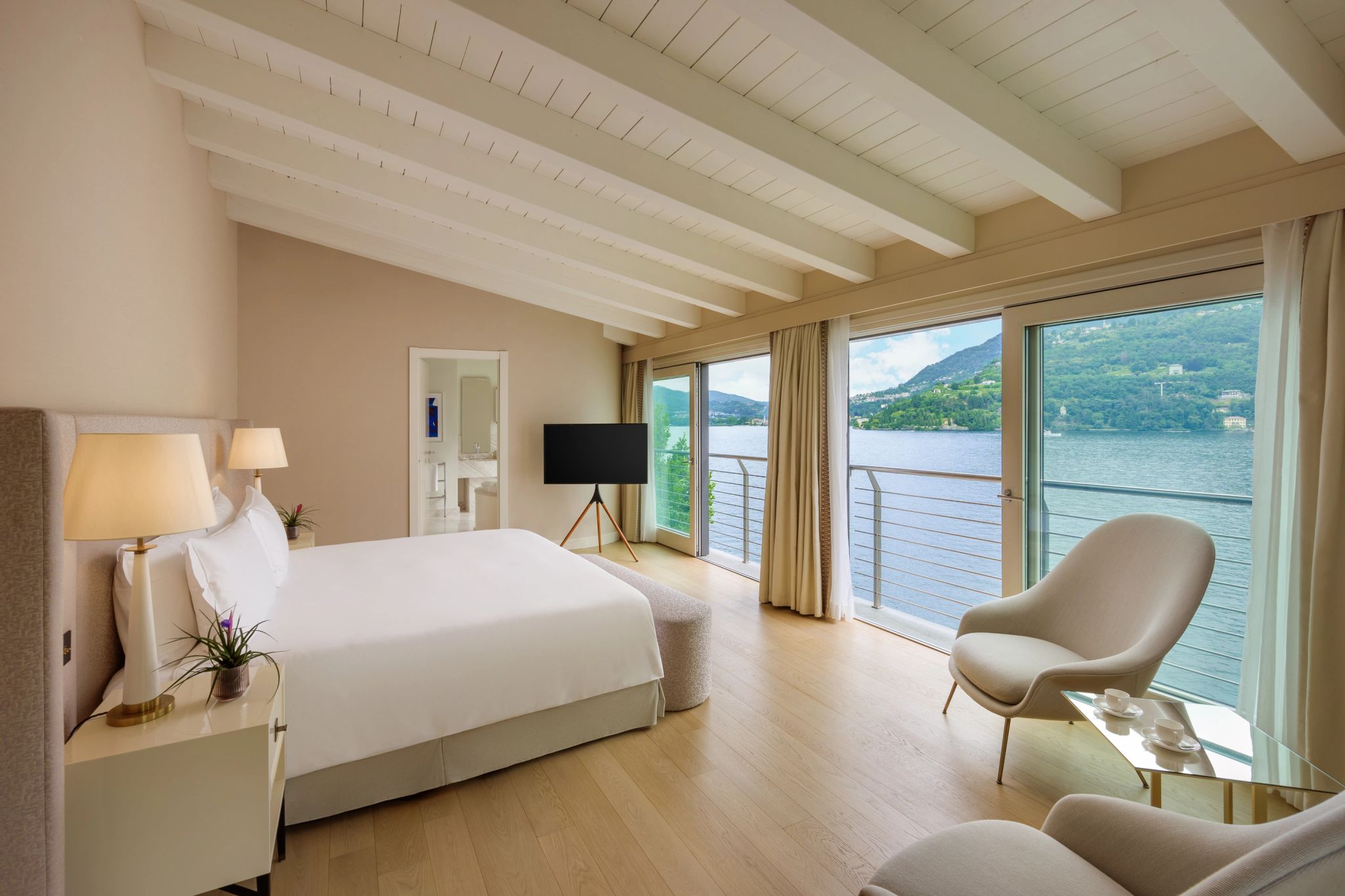 Villa Della Rocca cama king - vista mar - design moderno - vila de luxo