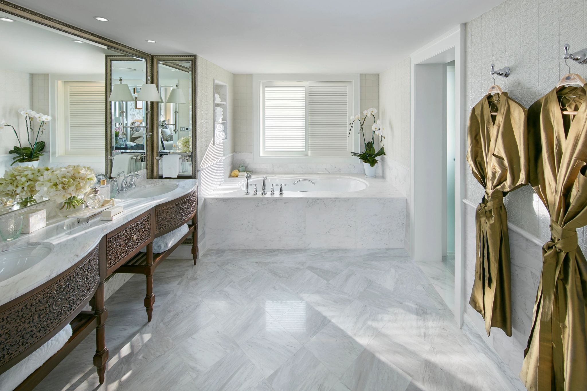 banheiro de luxo – banheiro suite – banheiro com banheira