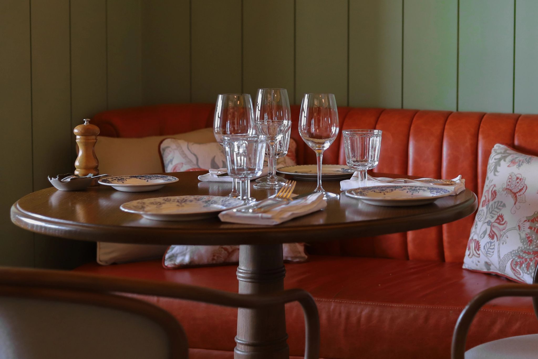 Restaurante Clover Gordes mesa posta – chef premiado – alta gastronomia