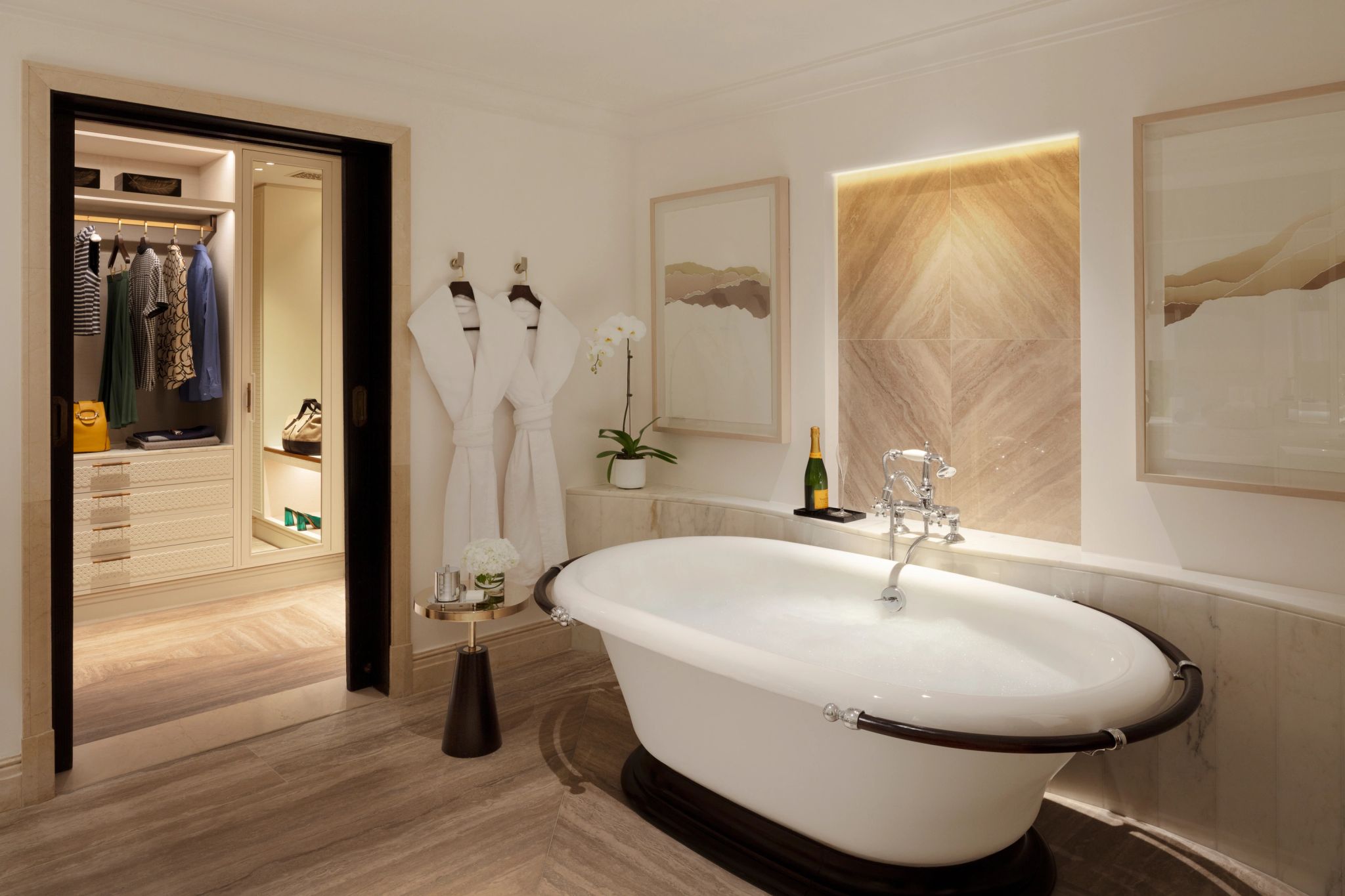 Palm House Garden Suite banheiro premium – amenidades exclusivas - banheira