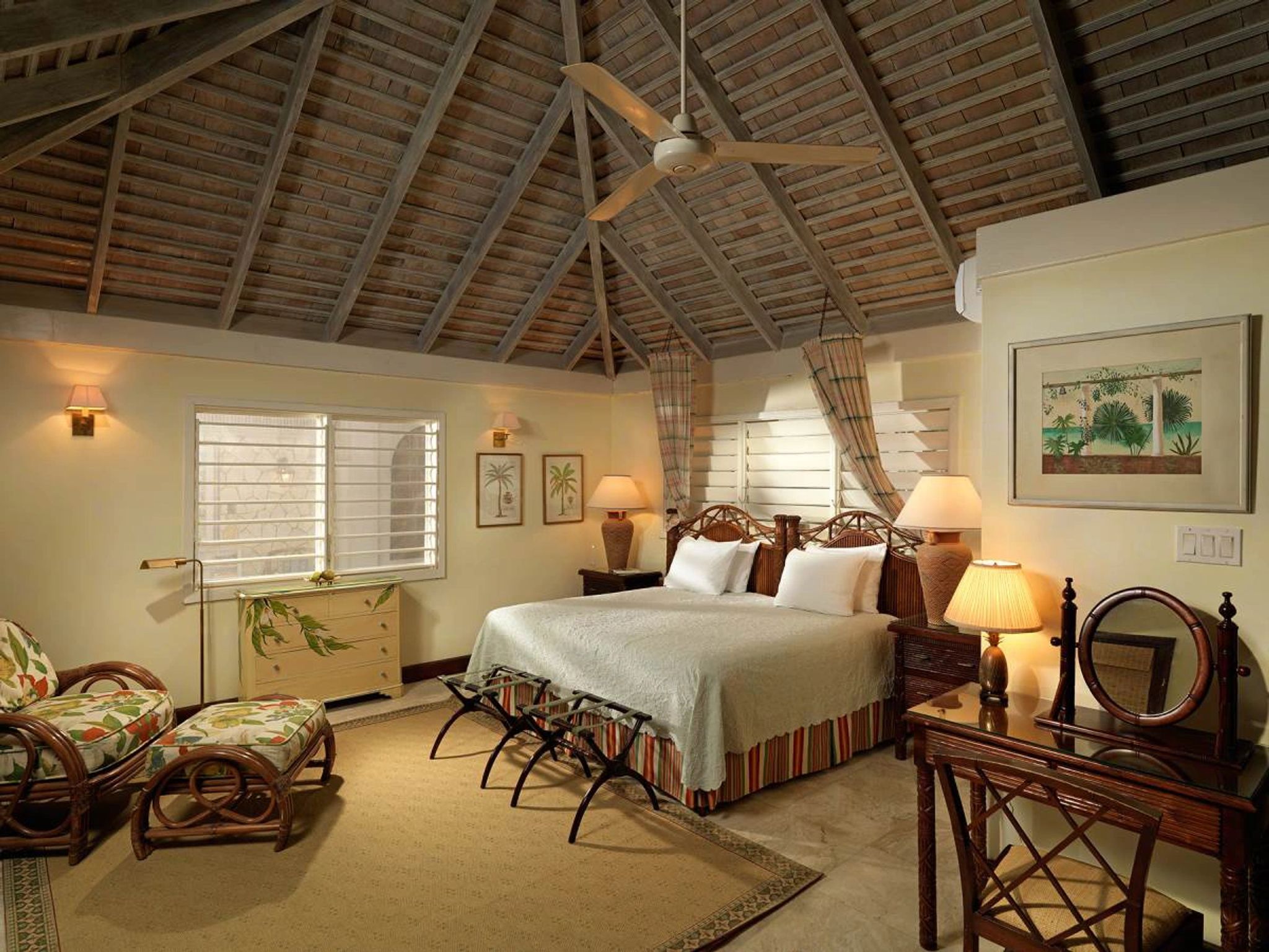 Five Bedroom Classic Villa decoraçao rustica - cama king - quarto casal - quarto de luxo