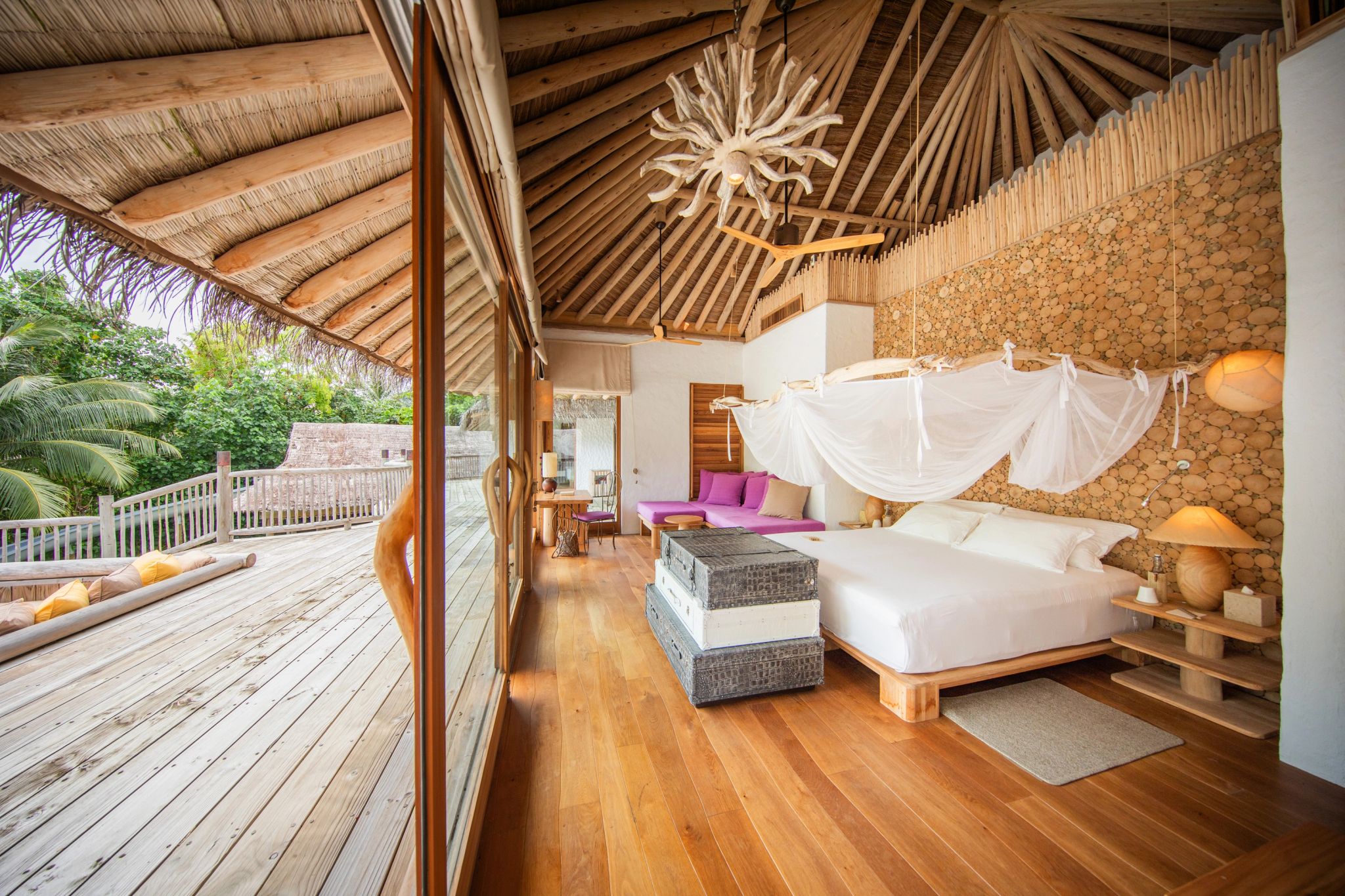 Sunset Reserve suite romantica - cama dossel - deck de madeira