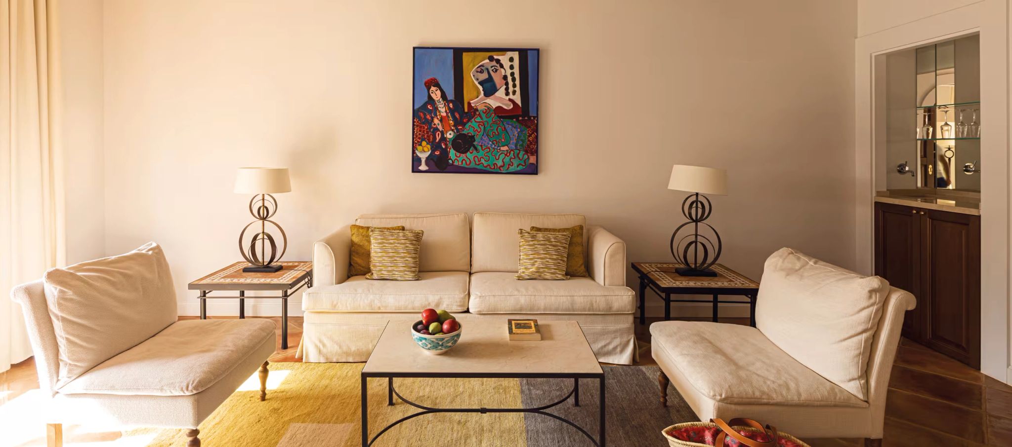 quarto com sofa - quarto grande - cama king