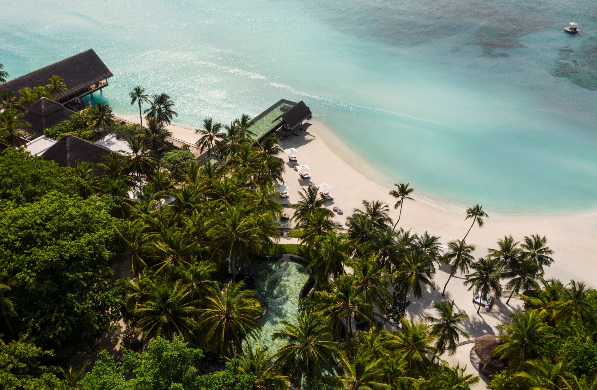 Vista aérea do resort vista area maldivas - ilha privativa - resort de luxo - resort nas maldivas