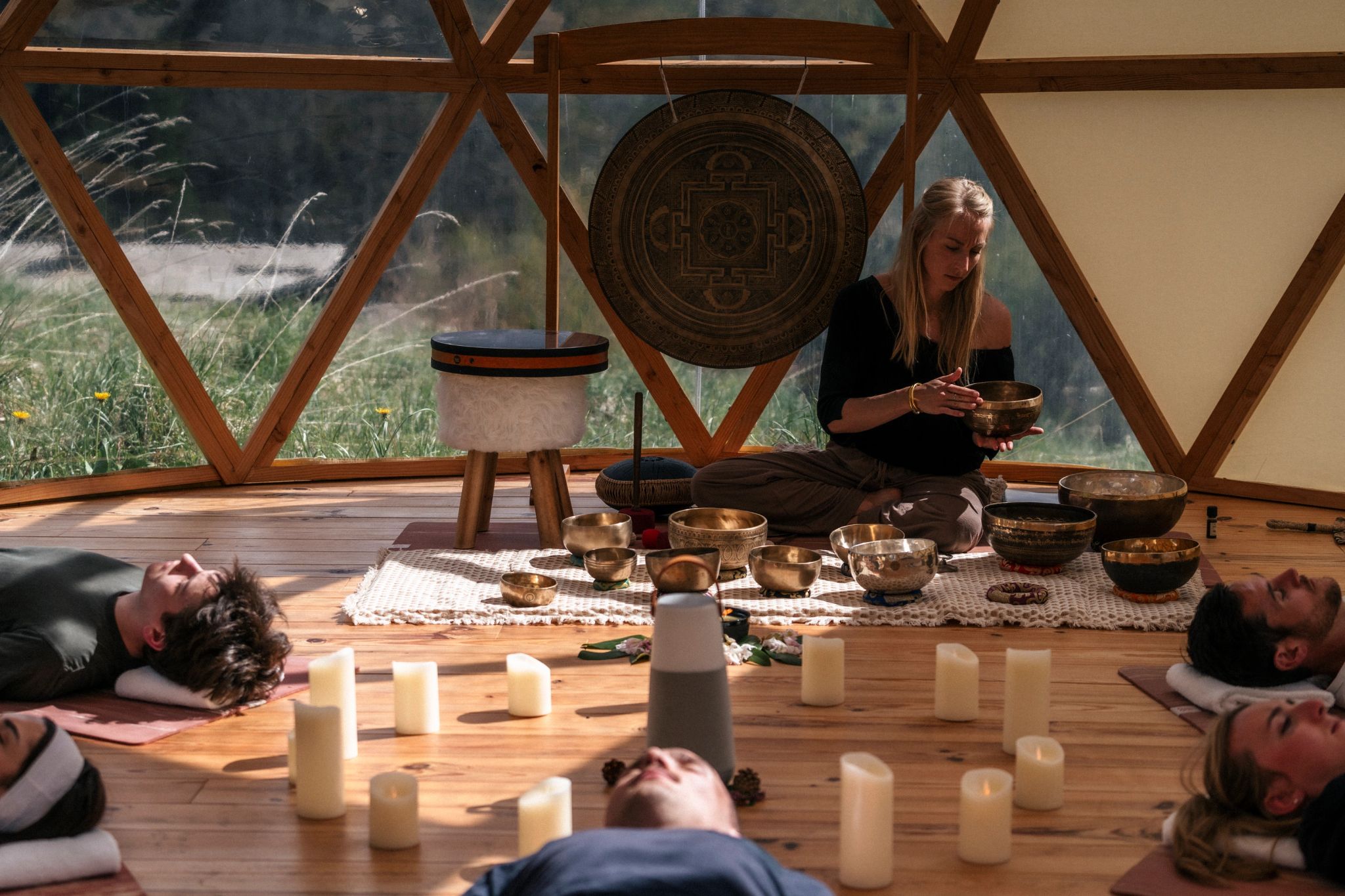 meditaçao - atividades hotel – espaço para meditaçao - terapia de cura - terapia acustica