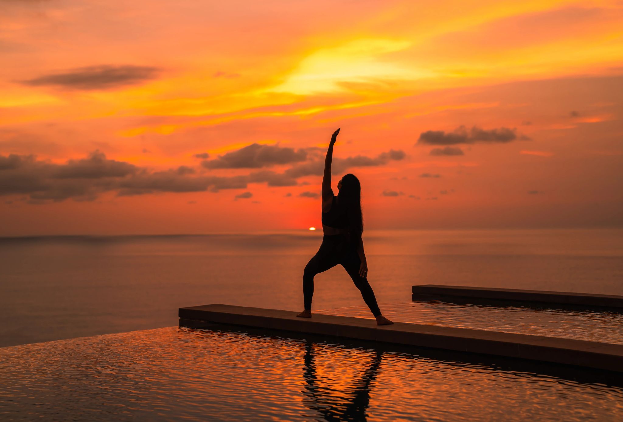 aula de yoga – por do sol – vista para o mar - yoga ao ar livre - bem estar - wellness