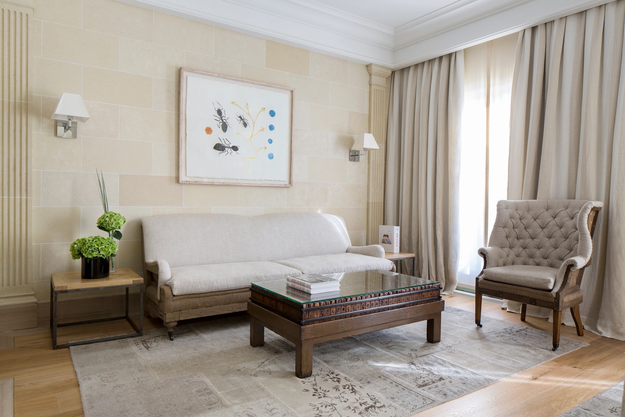 Junior Suite Paseo de Gracia sala de luxo - sala de estar - sofa confortavel