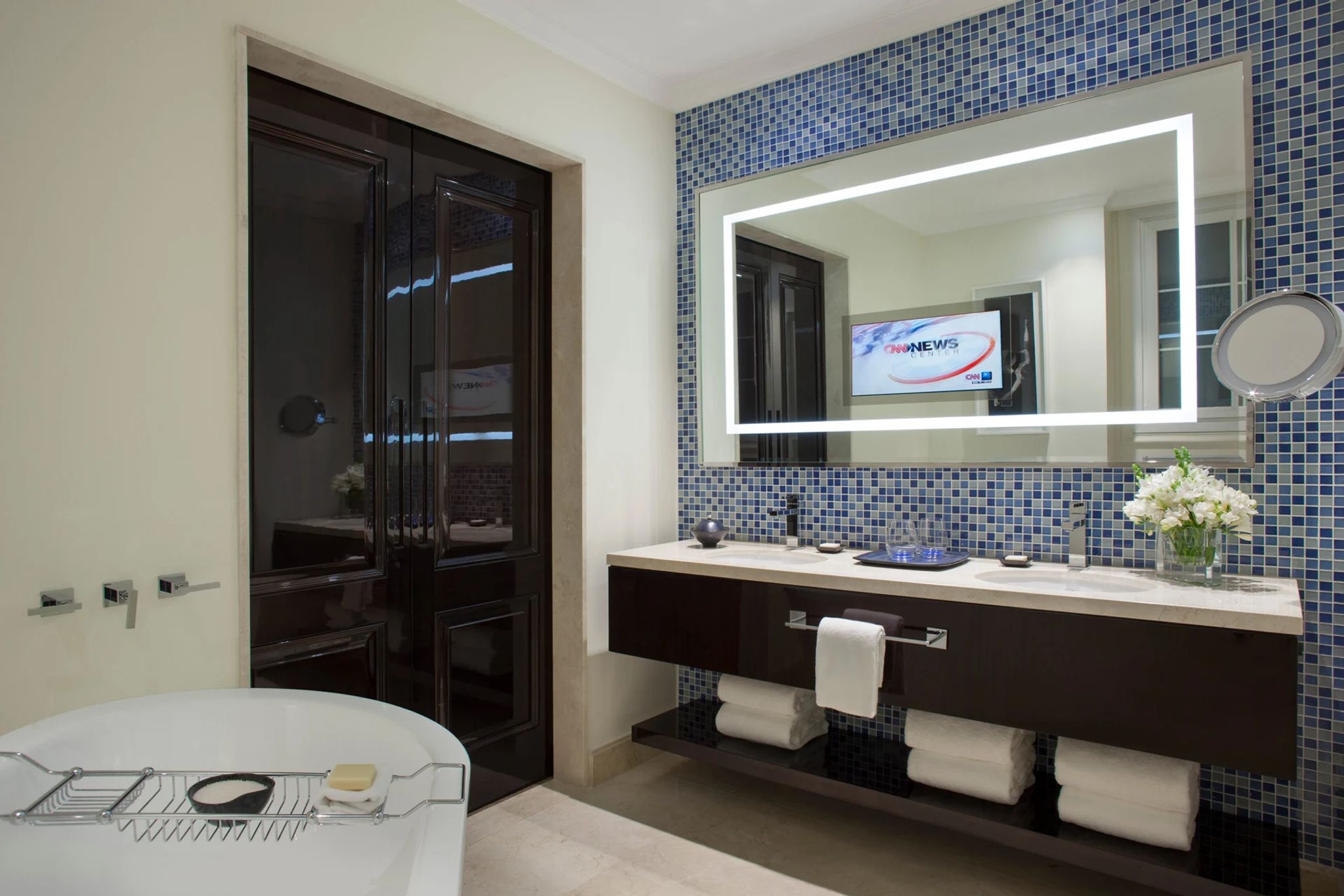 banheiro de hotel - suite com vista - banheira da suite