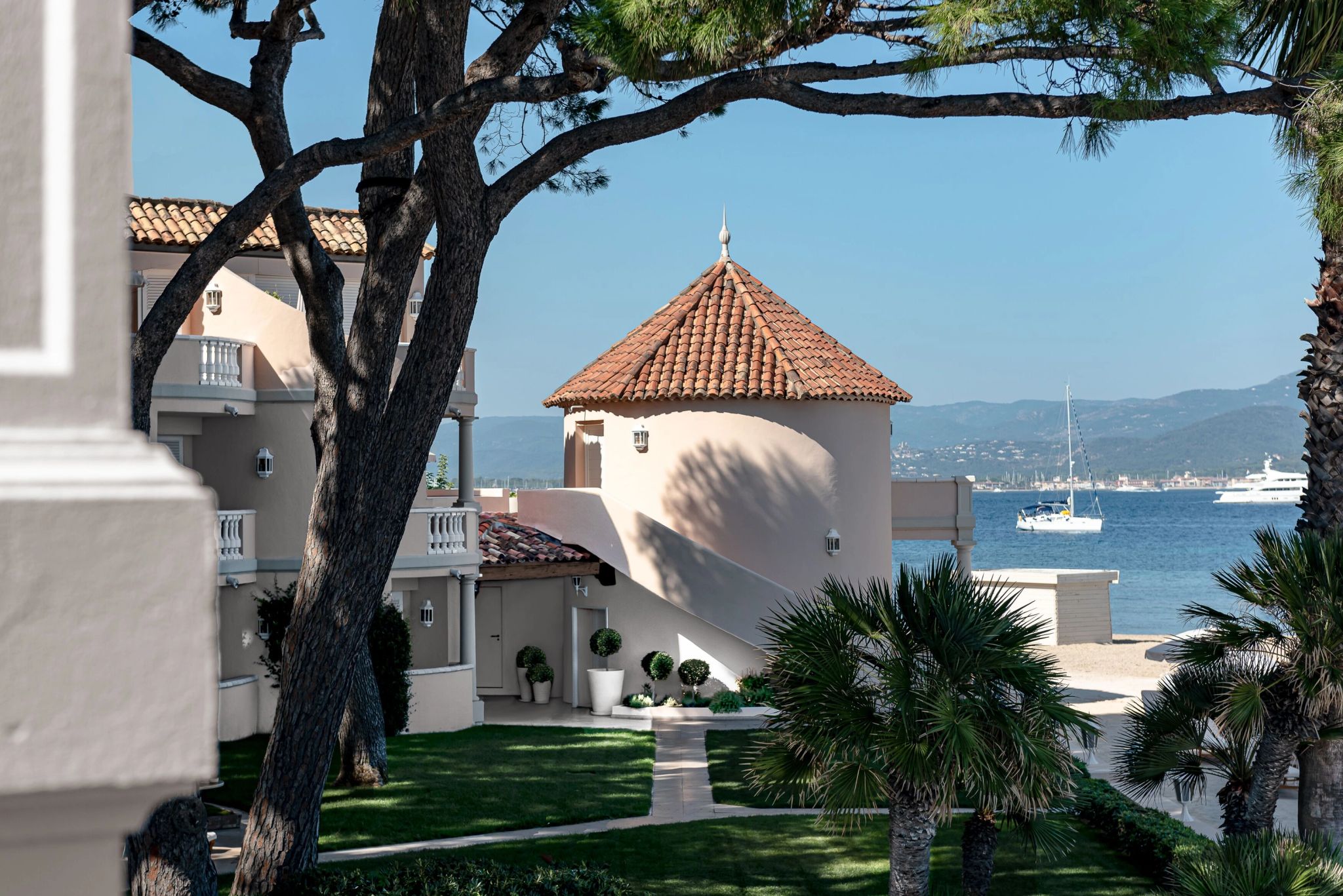 vista do hotel – arquitetura classica – vista st tropez - vista mar