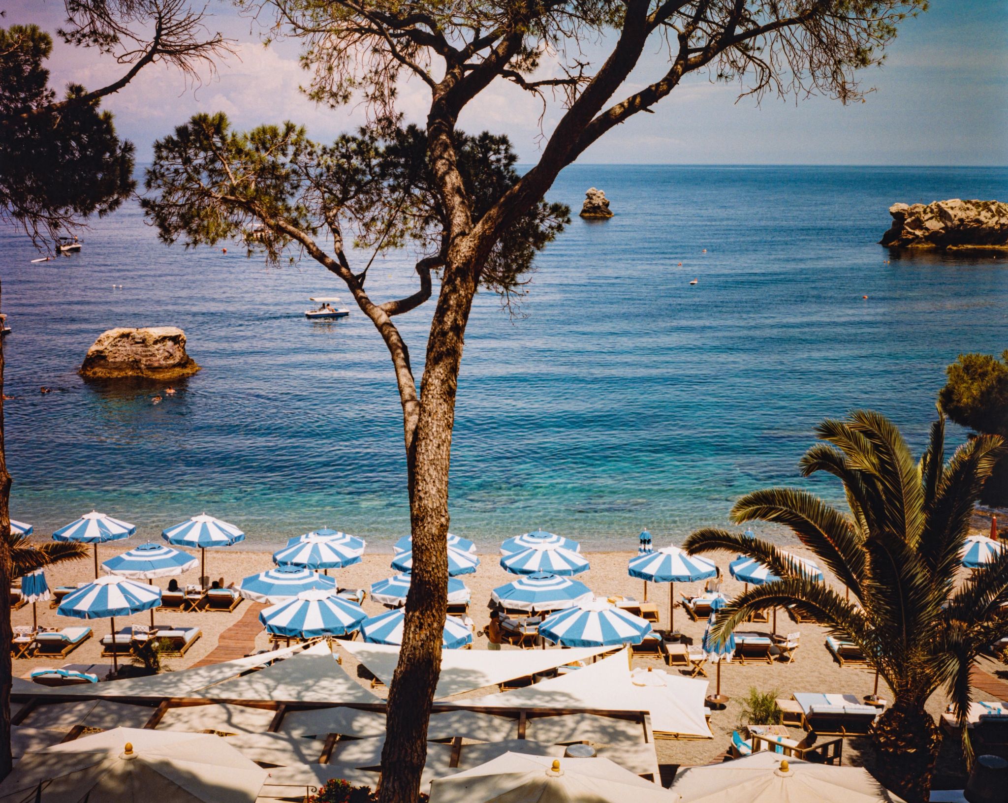 Mar em Taormina mar azul turquesa – praia privativa – hotel frente mar