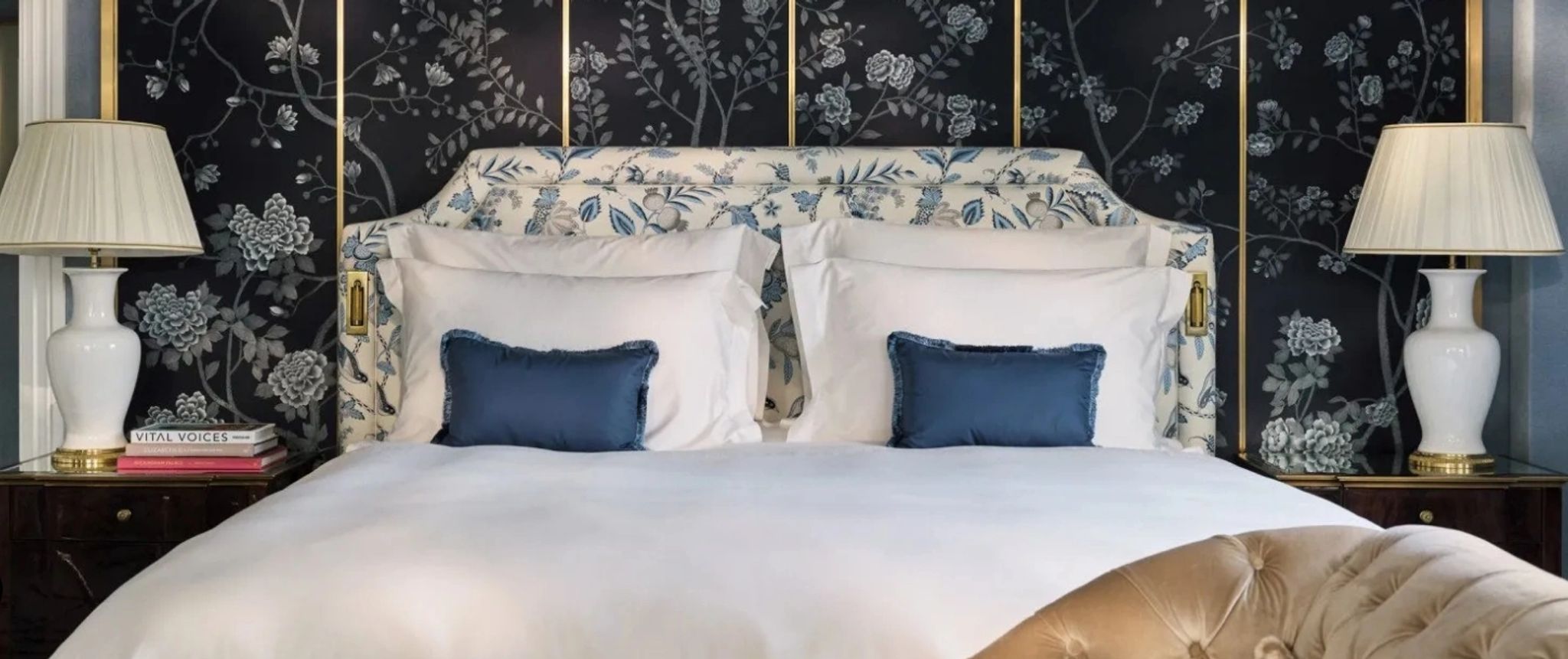 quarto-king - cama-luxo - detalhes-florais