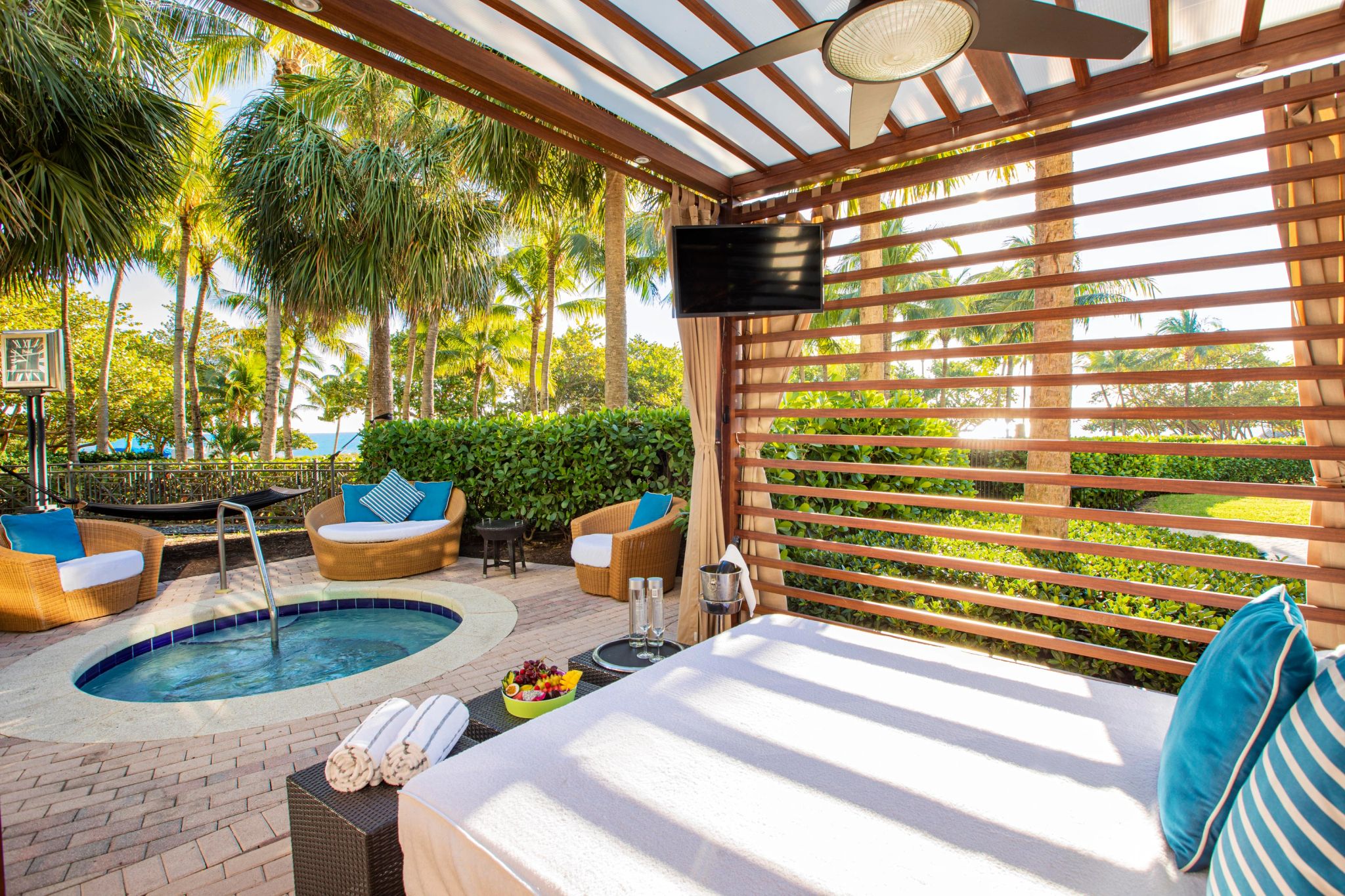 jacuzzi – hidromassagem – area externa