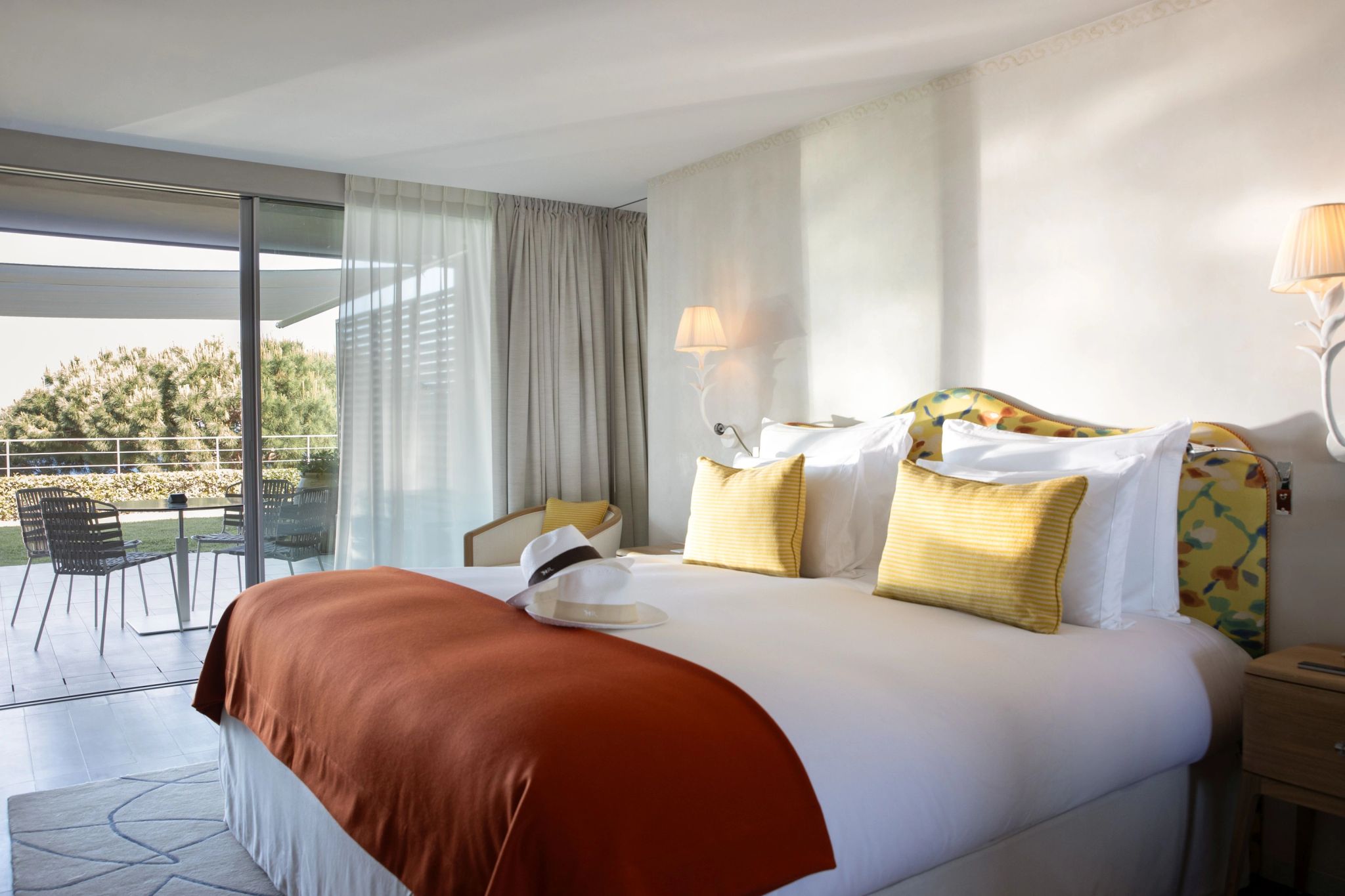 Volterra Suite suite bem estar – cama de hotel – suite vista mar