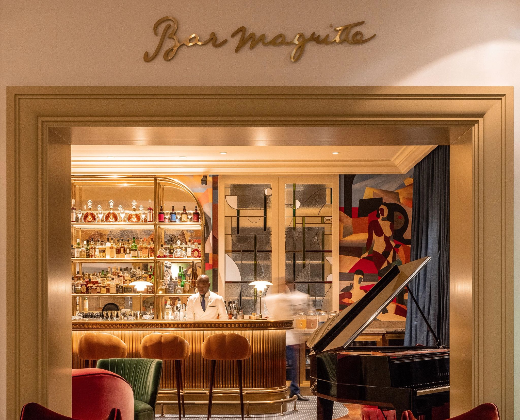 bar com musica - bar moderno - musica ao vivo – bar hotel – bar de luxo - entrada bar