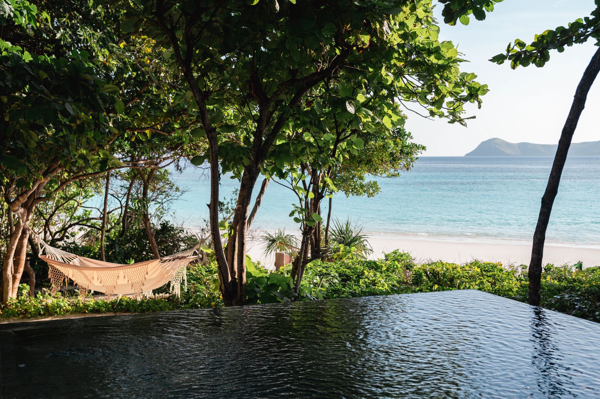 rede de balanço - piscina ao ar livre - casa beira mar