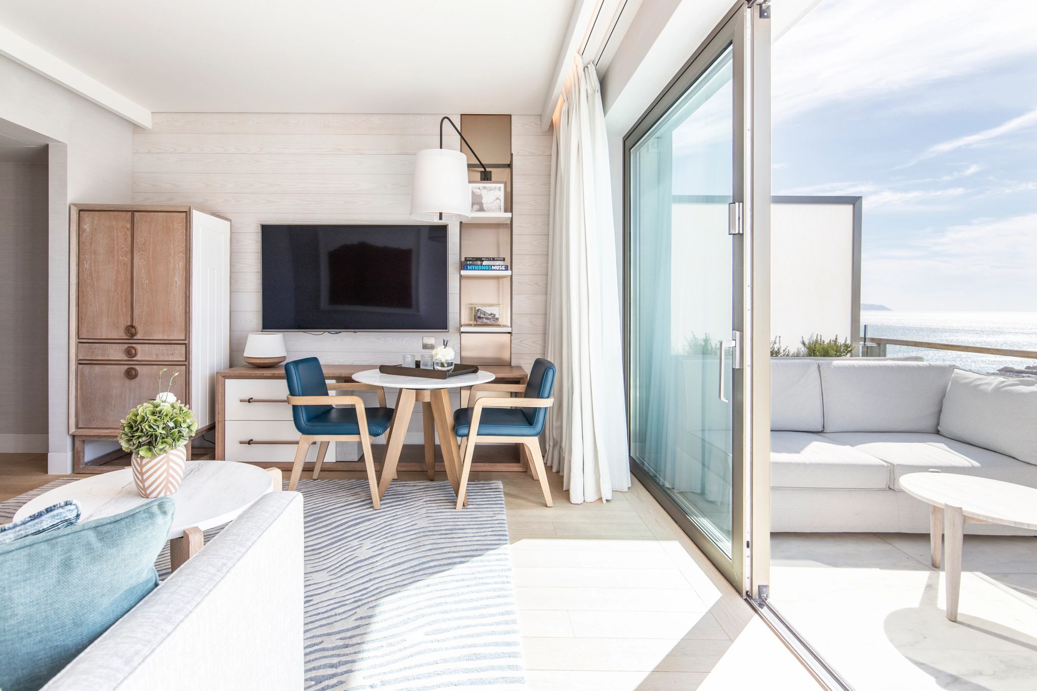 Arion Pine View Junior Suite mesa de trabalho - suite com varanda - suite espaçosa