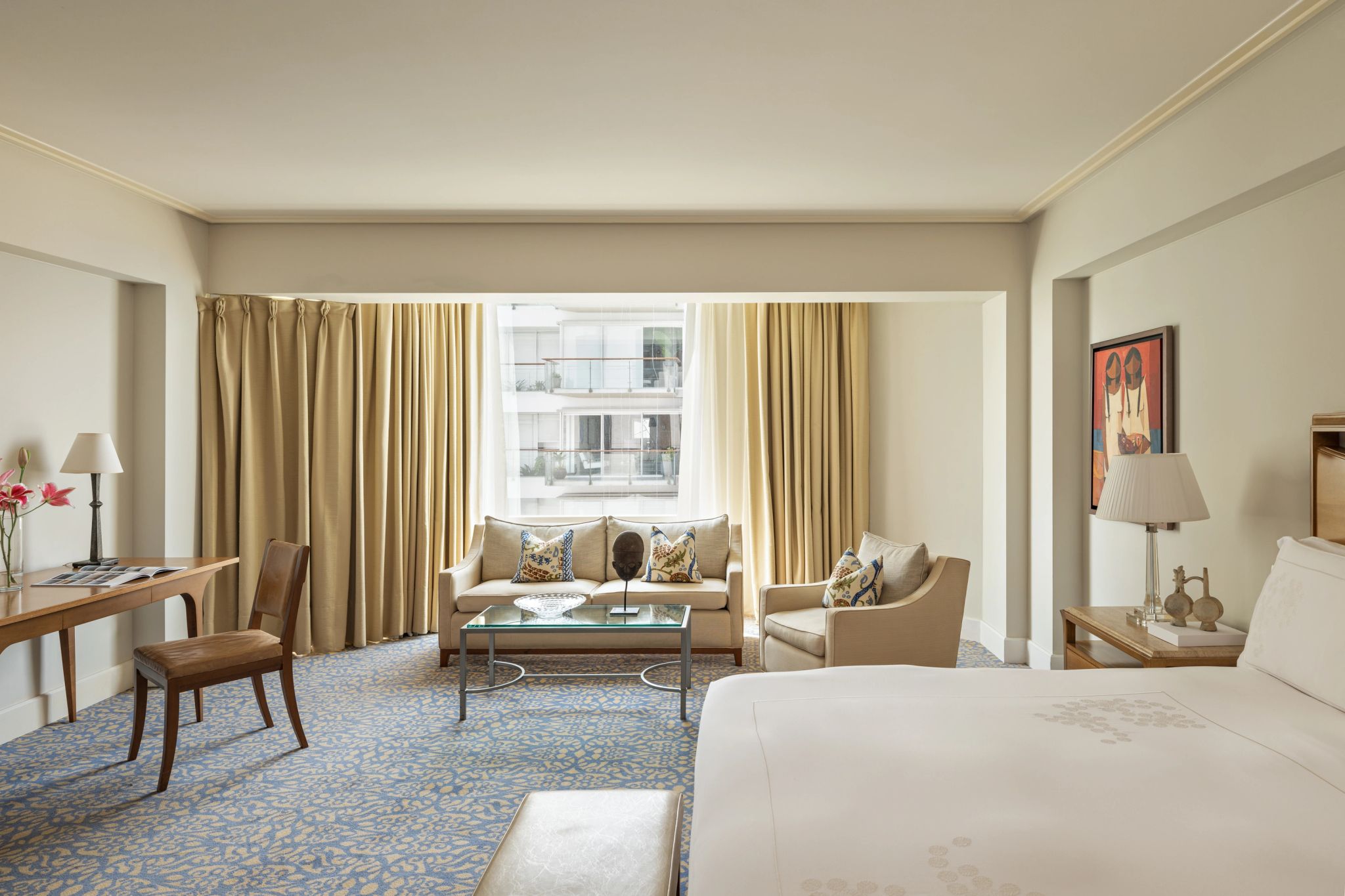 Deluxe Junior Suite quarto com sala - sala de estar - quarto vista cidade de lima