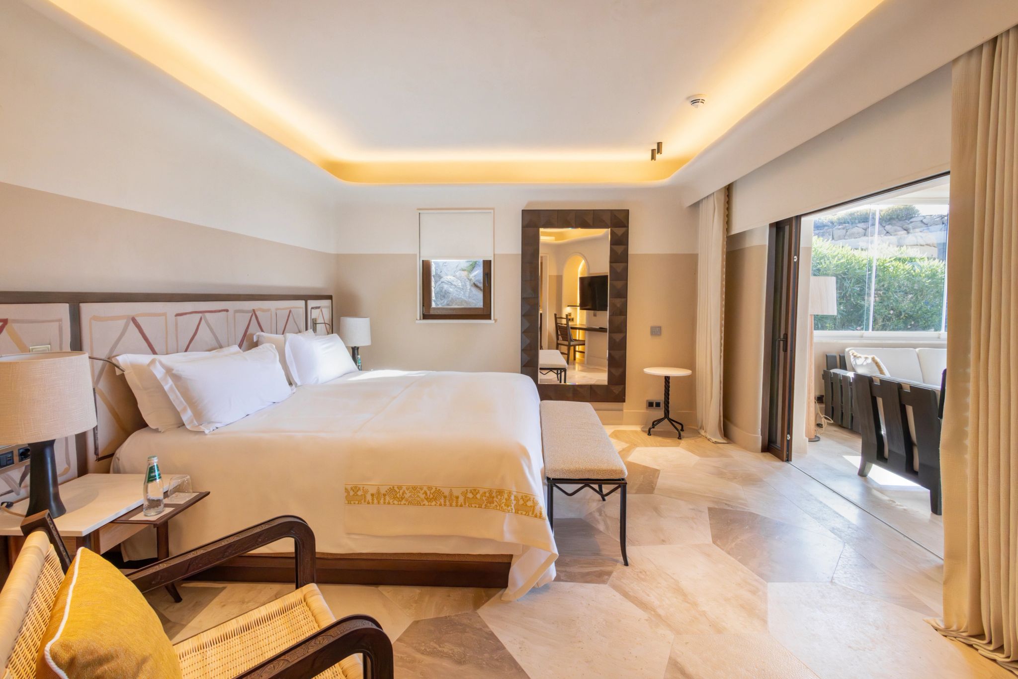 Frontline Premium cama king - quartode hotel - quarto casal