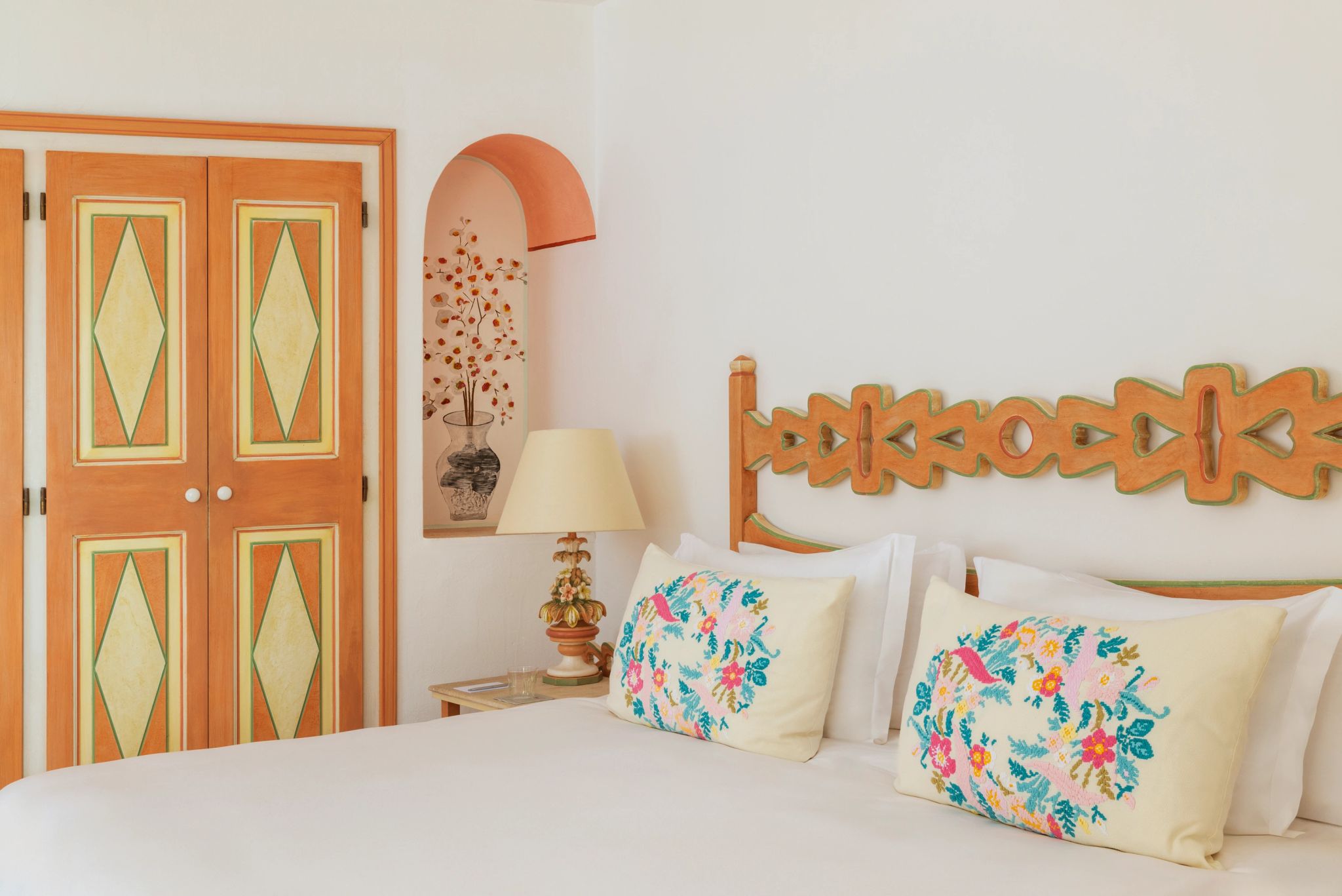 Premium decoraçao classica - estampa floral - quarto de hotel