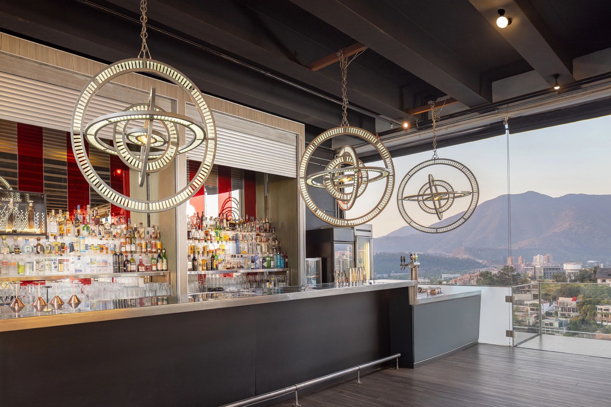 Red2One - Rooftop Bar coqueteis exclusivos – bar hotel – melhores bares de santiago