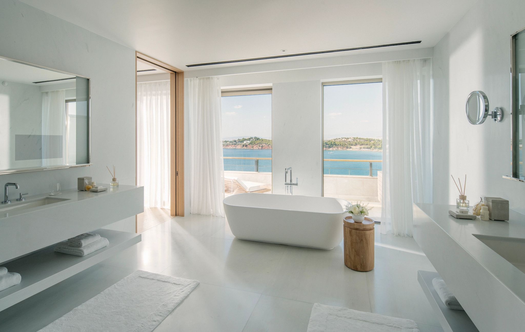 Arion Presidential Suite banheira de imersao - banheira vista mar - banho premium