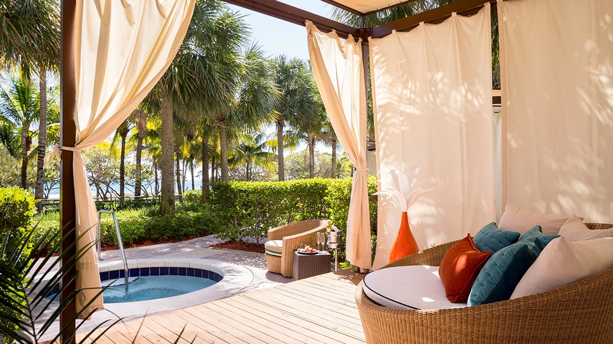 jacuzzi – hidromassagem – area externa