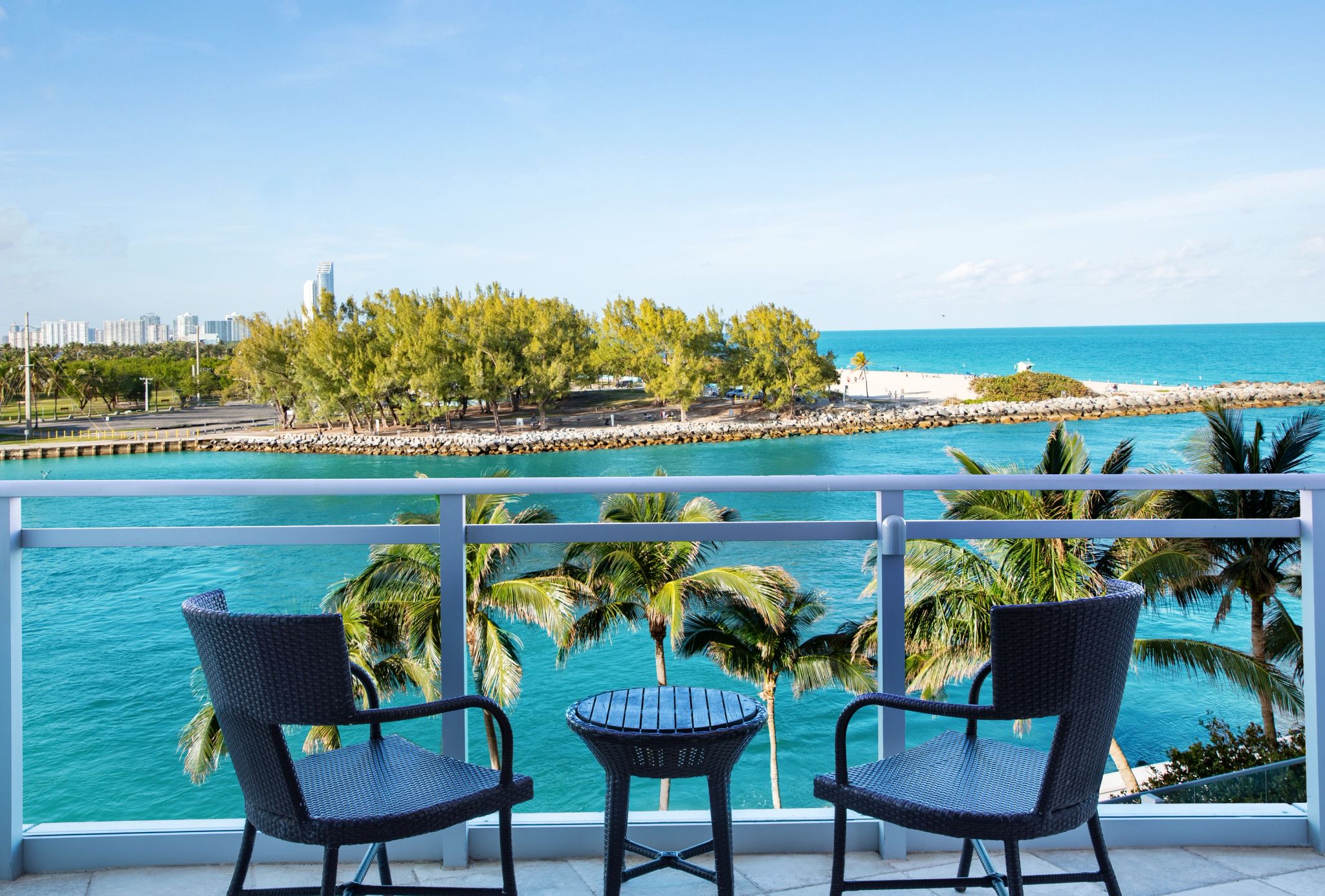 Coastline View King quarto vista mar - terraco privativo - varanda mobiliada