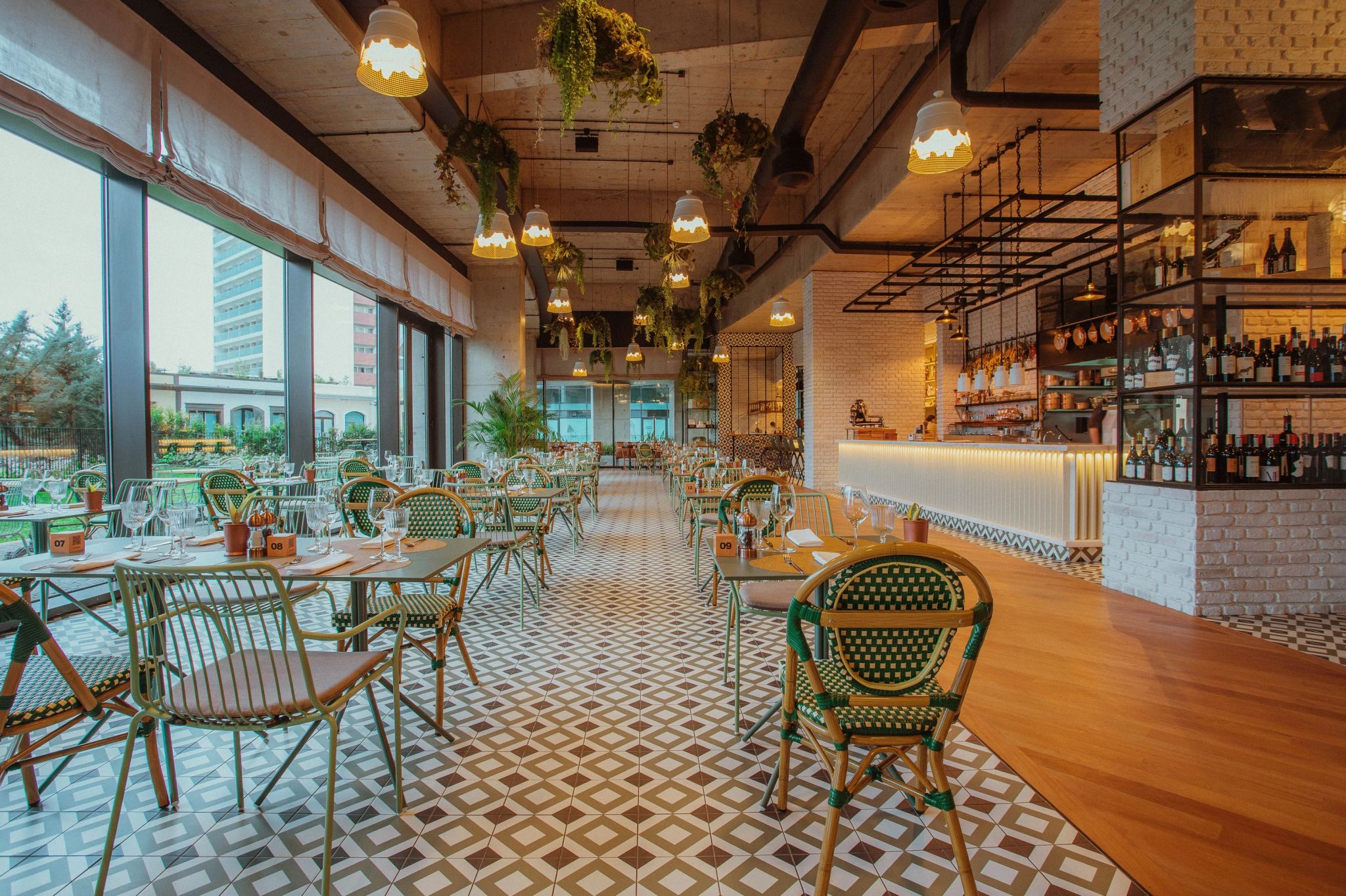 Pau de Lume Restaurant espaco rustico com culinaria portuguesa em restaurante de luxo