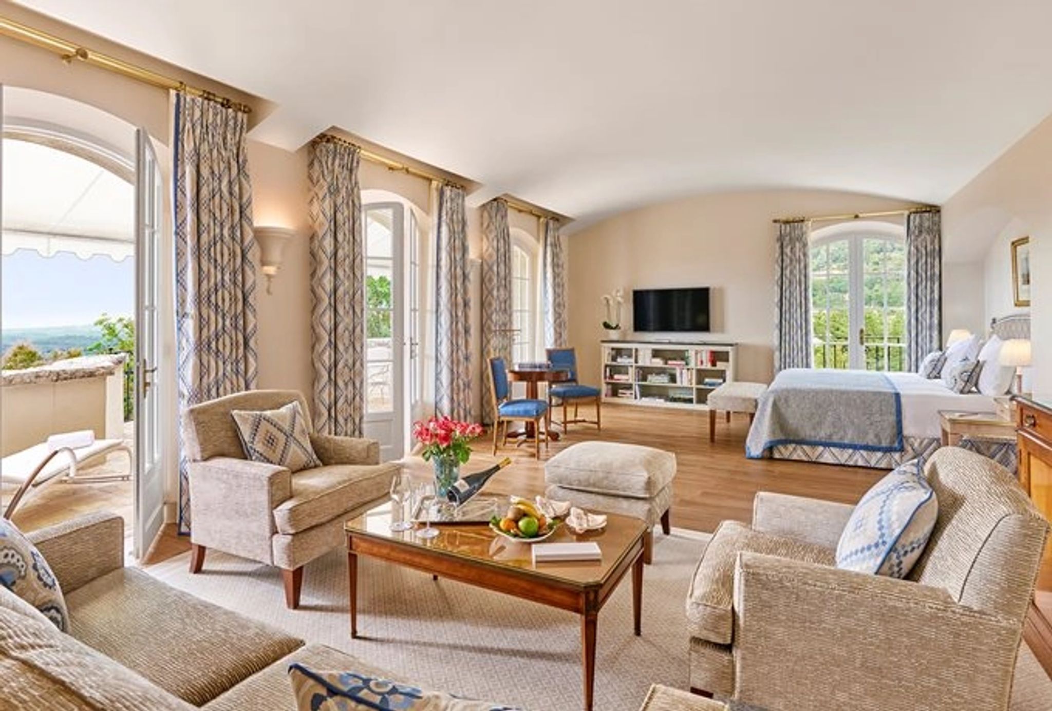 Prestige Junior Suite suite com sala - sala de estar - sala de tv