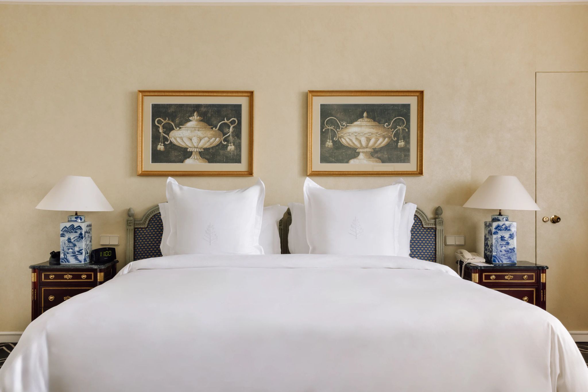 quarto classica - quarto em lisboa - cama confortavel - cama king