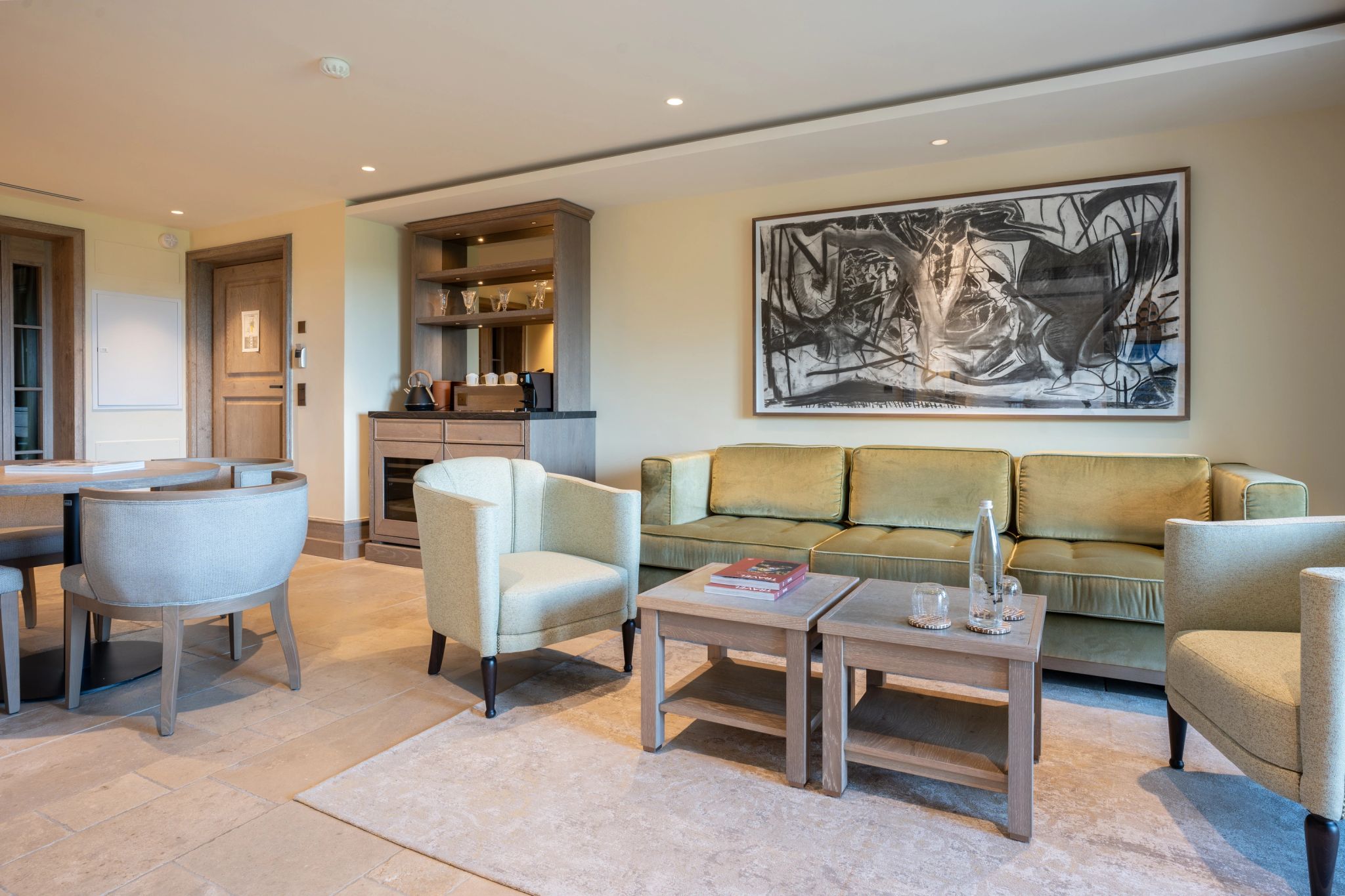 Family Suite sala de estar - suite com sala - sala chique - sala moderna - decoraçao moderna