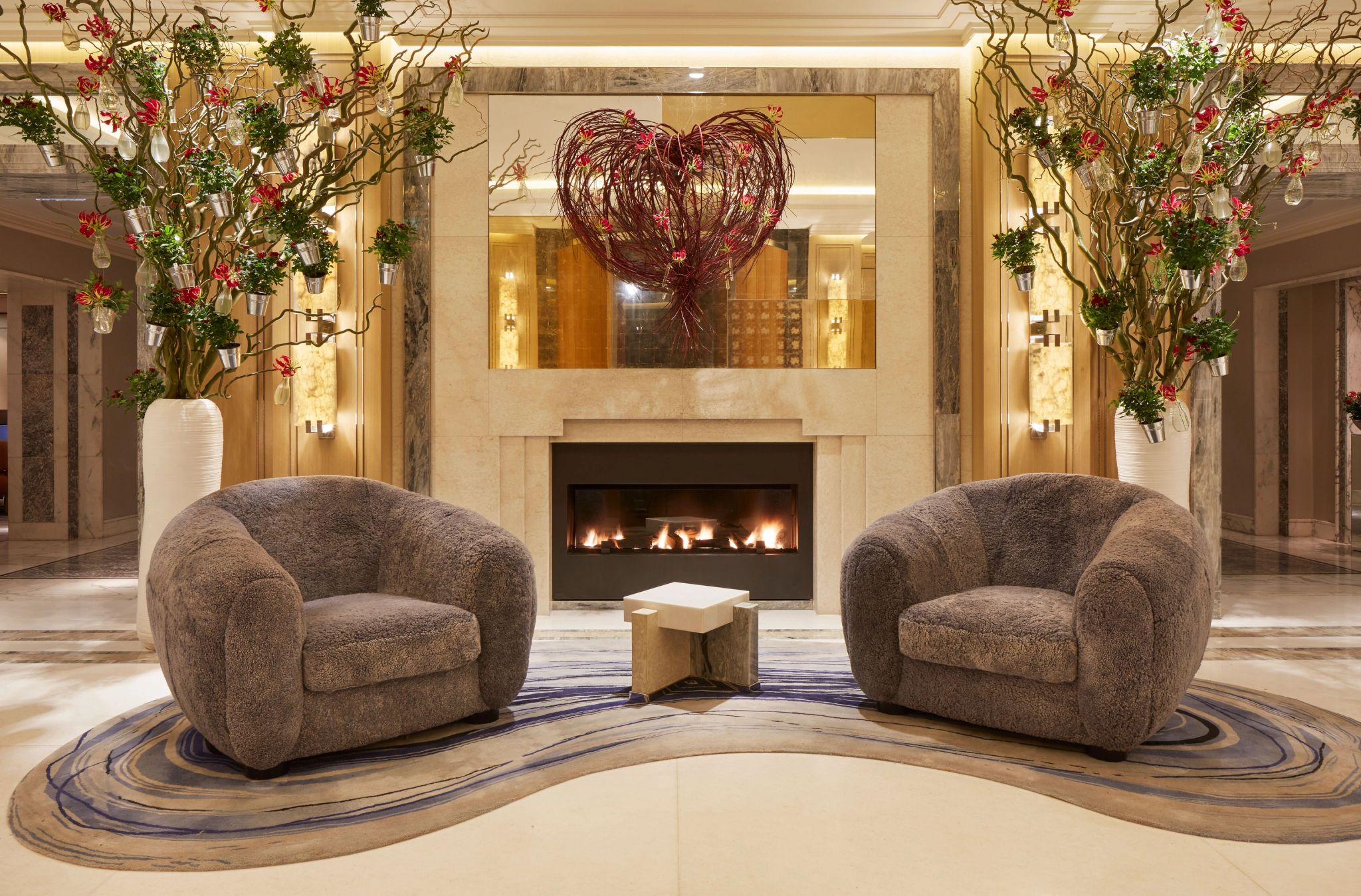 lobby de luxo - decoração do hotel - saguão do hotel