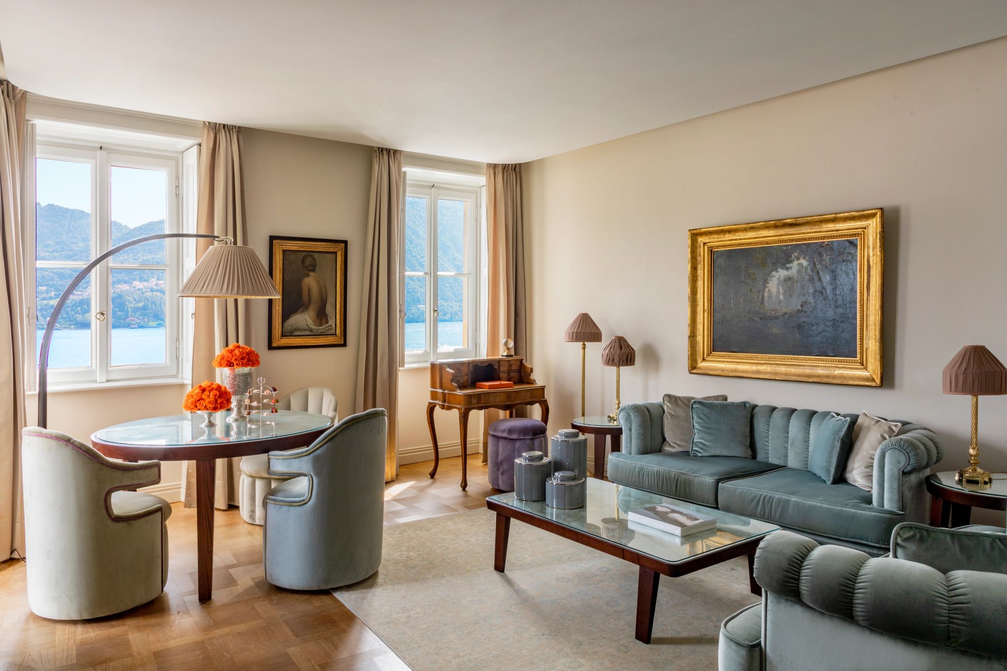 Suite Emilia sala de estar – design chique – vista lago di como