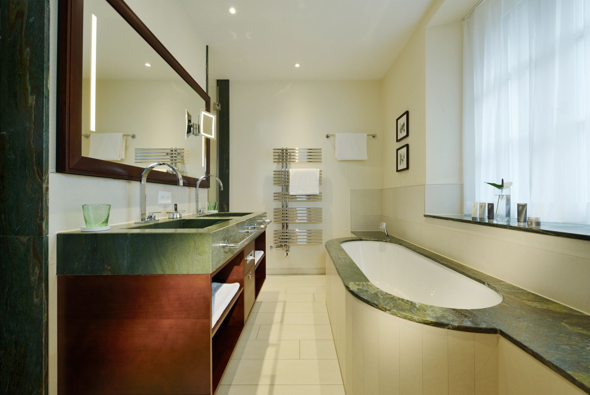 Alpine Suite Matterhorn banheiro - banho premium - banheiro de luxo