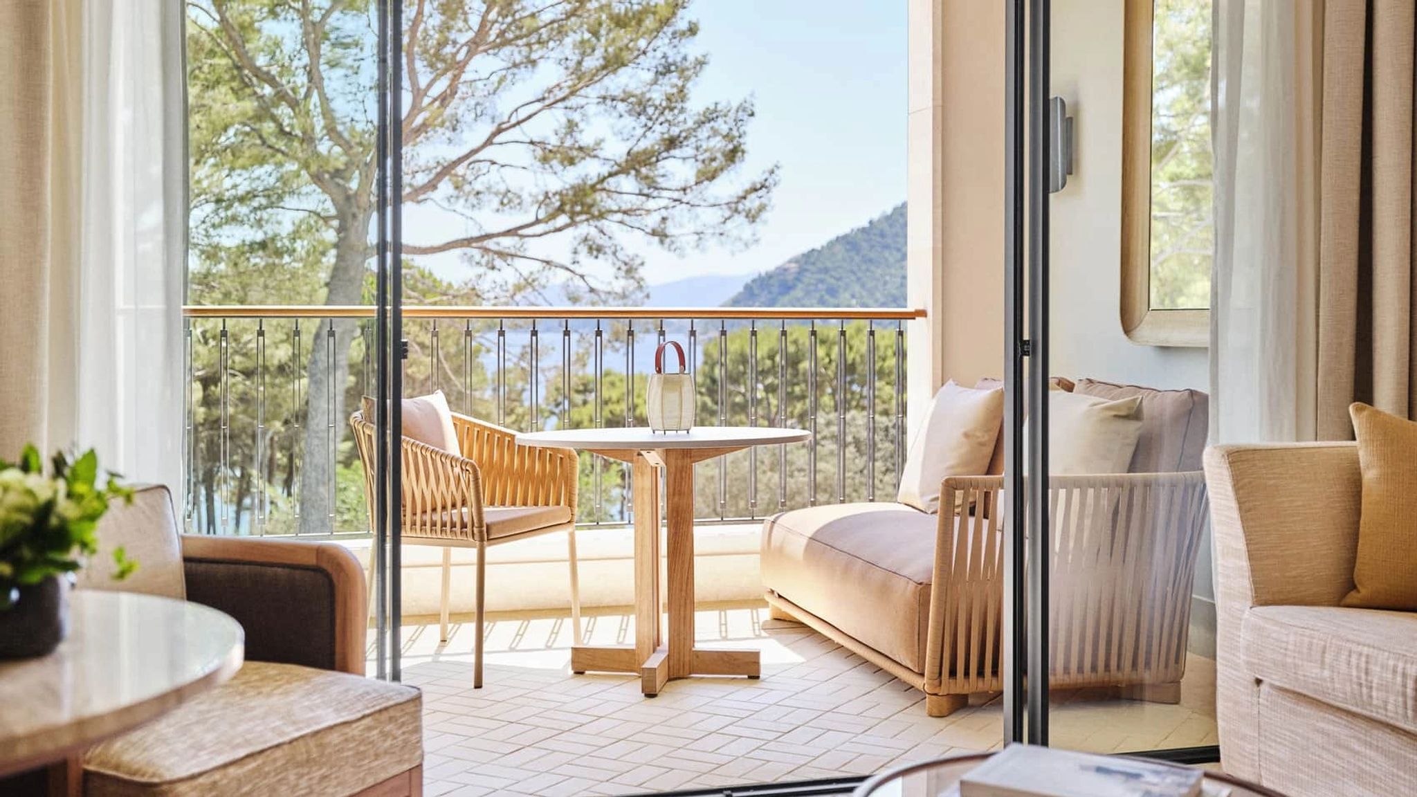 terraco mobiliado - varanda privativa - vista privilegiada